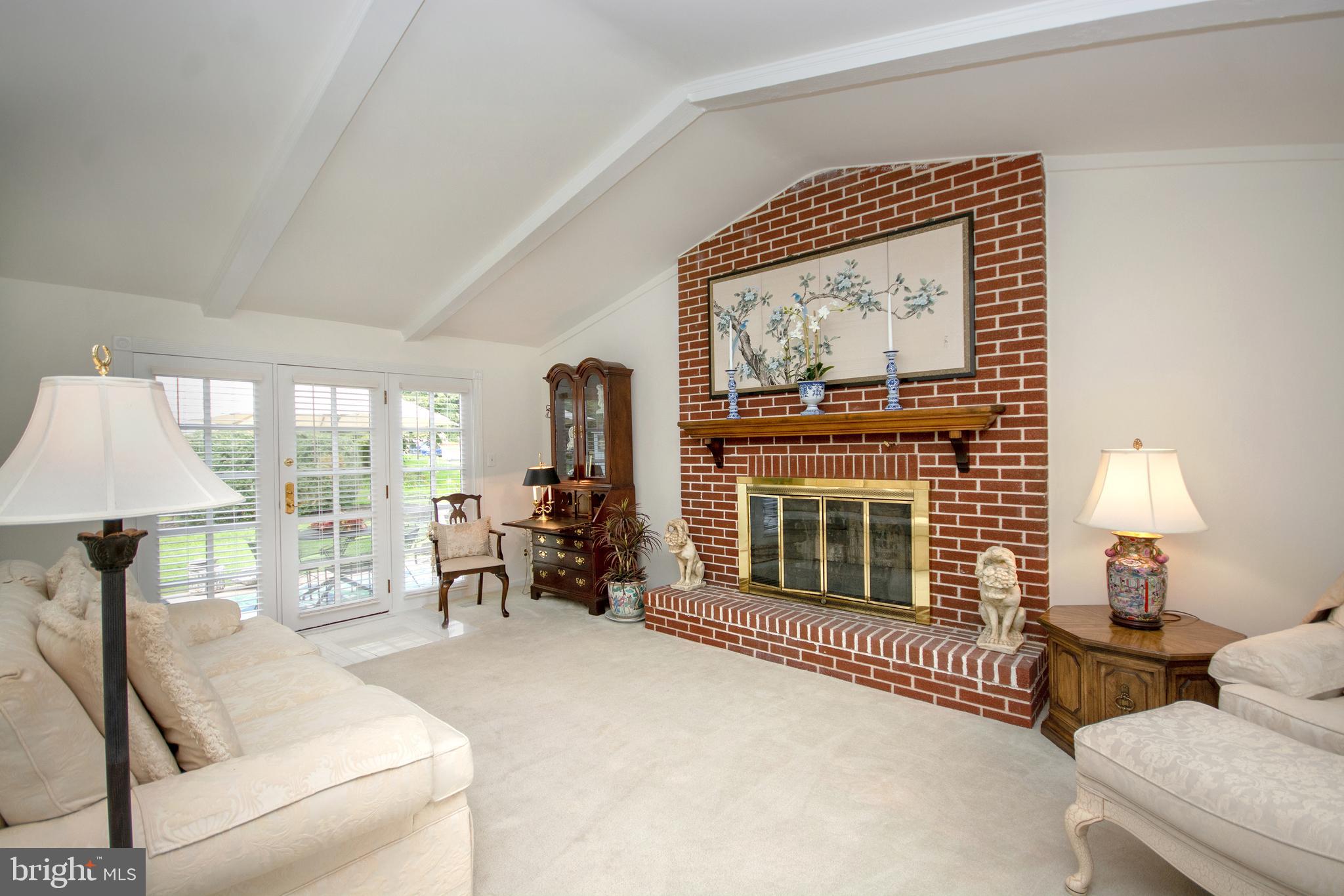 SPRINGDALE - Residential Lease