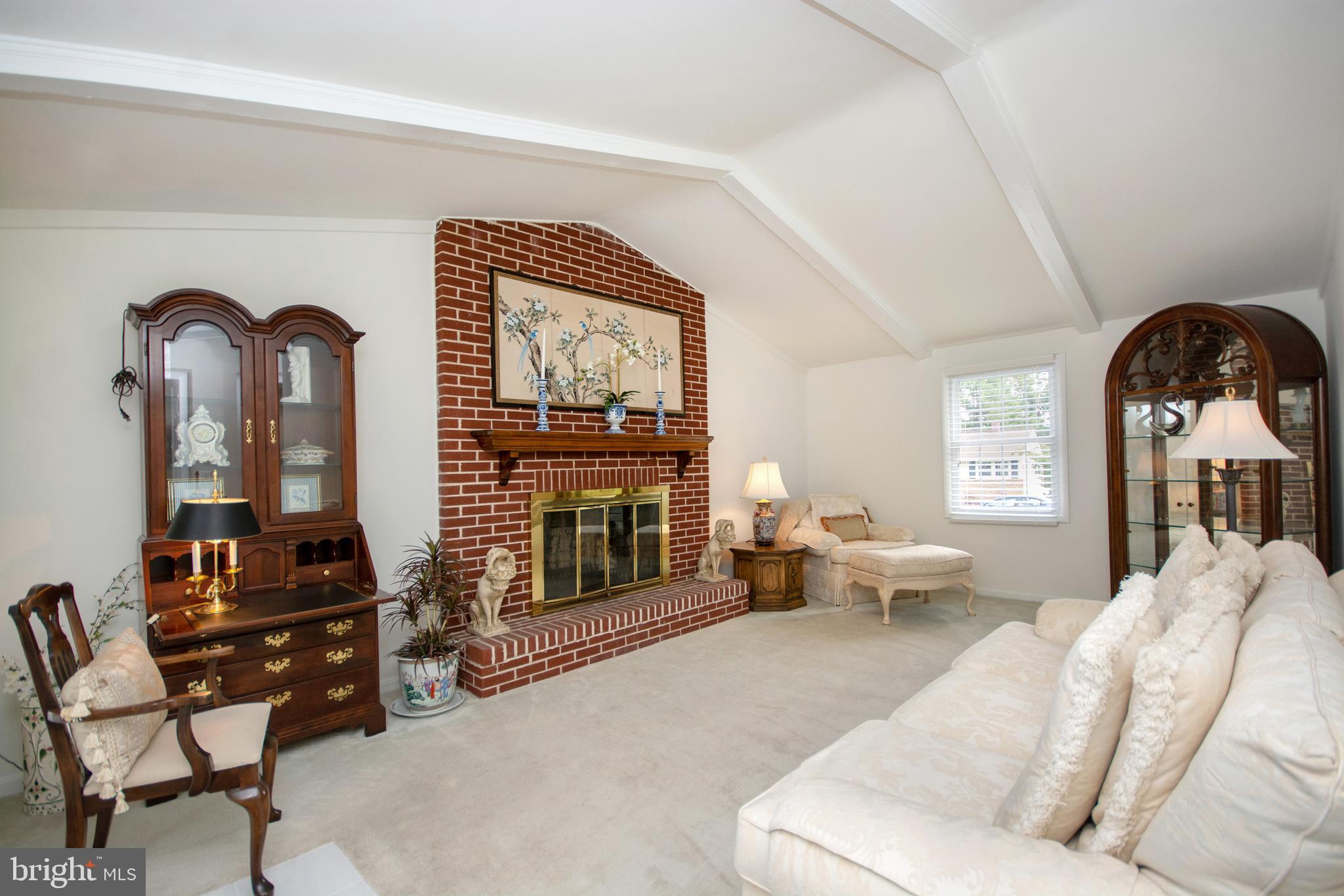 SPRINGDALE - Residential Lease