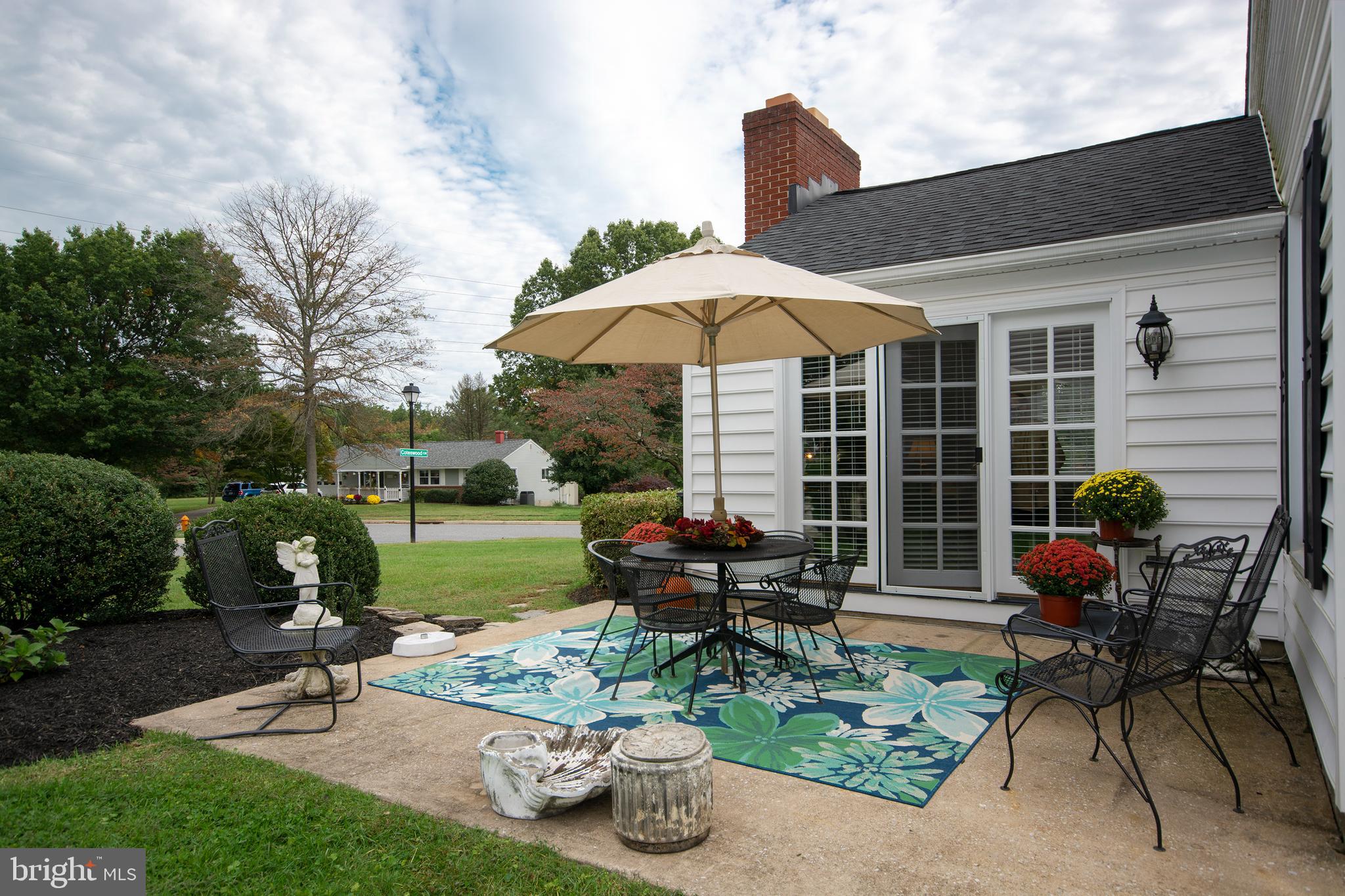 SPRINGDALE - Residential Lease