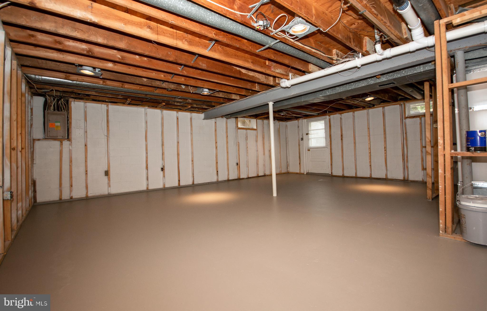 SPRINGDALE - Residential Lease