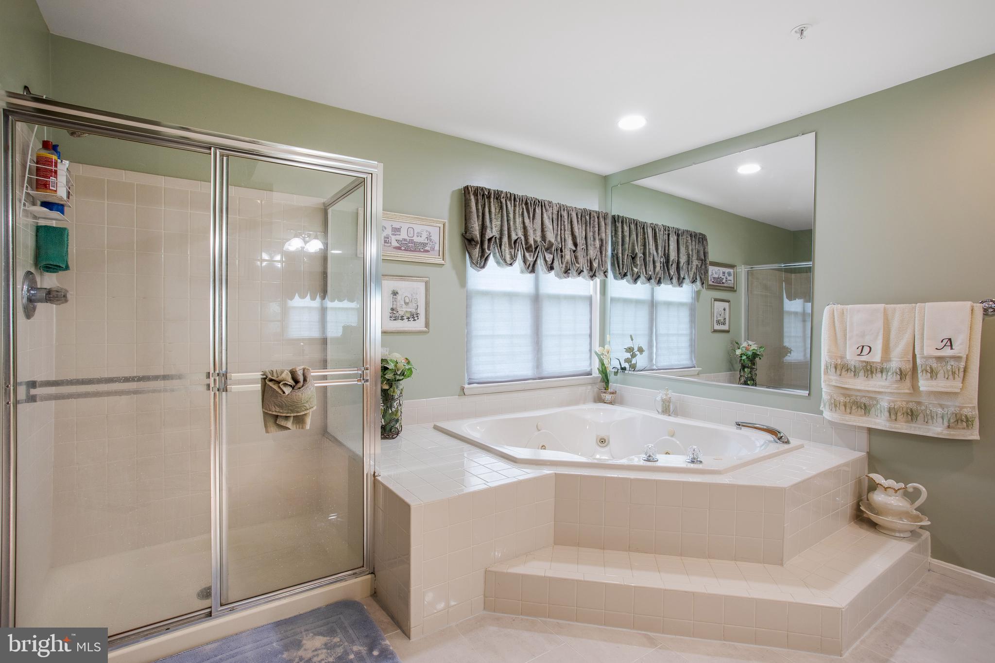 CHELTENHAM WOODS - Residential