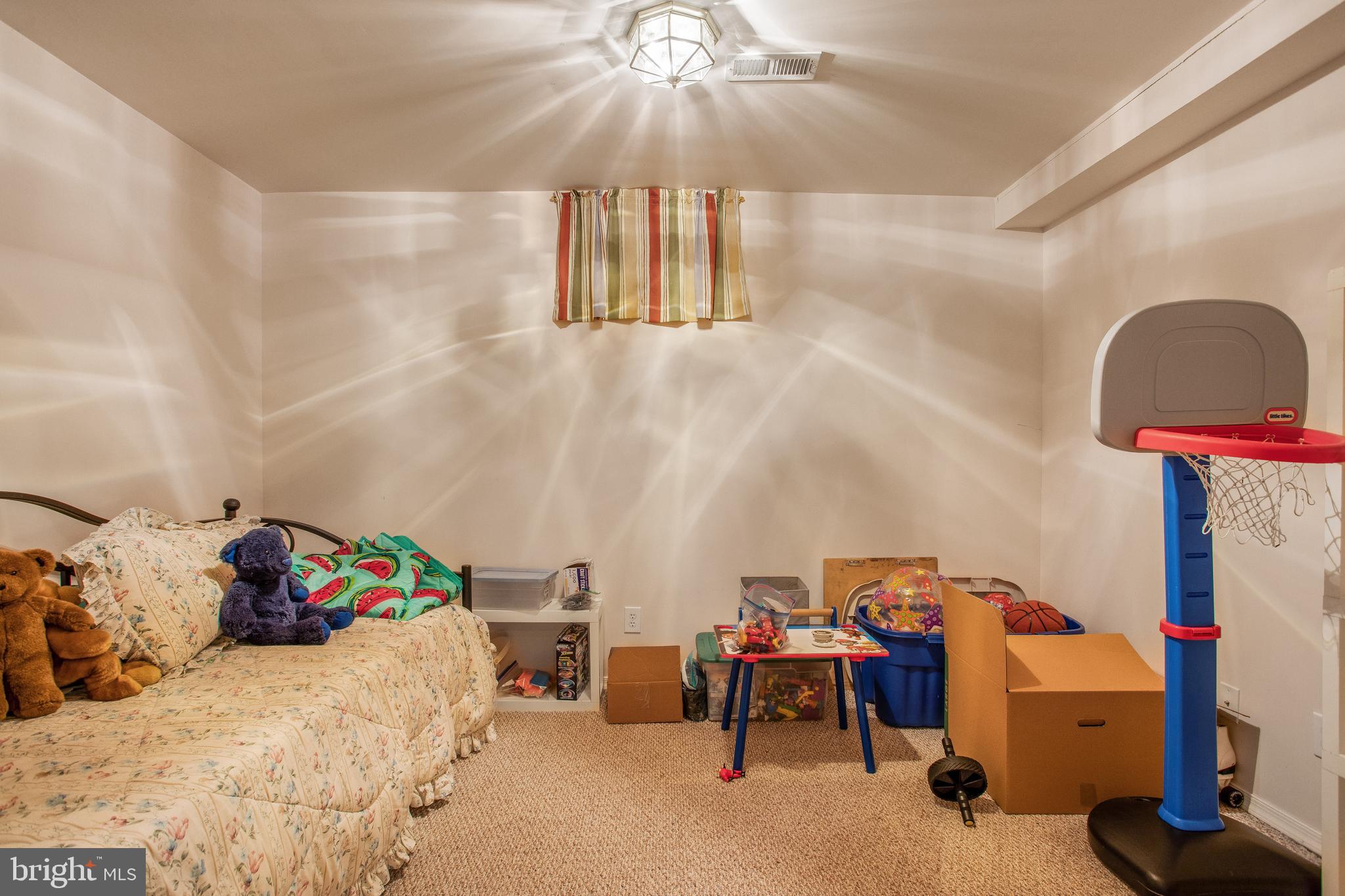 CHELTENHAM WOODS - Residential