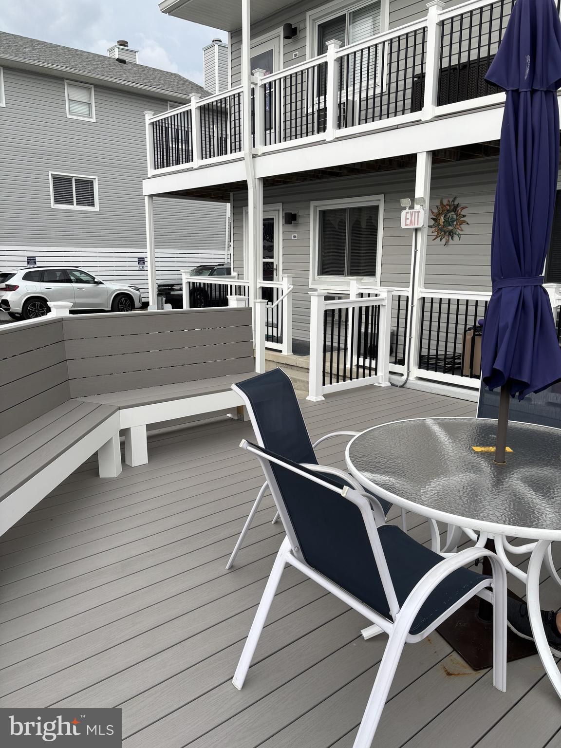 100 VANDYKE STREET 106
