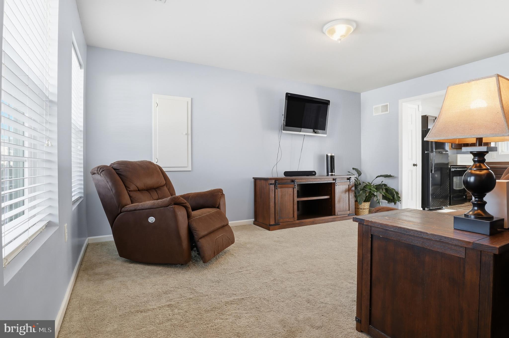 LAUREL VISTAS - Residential