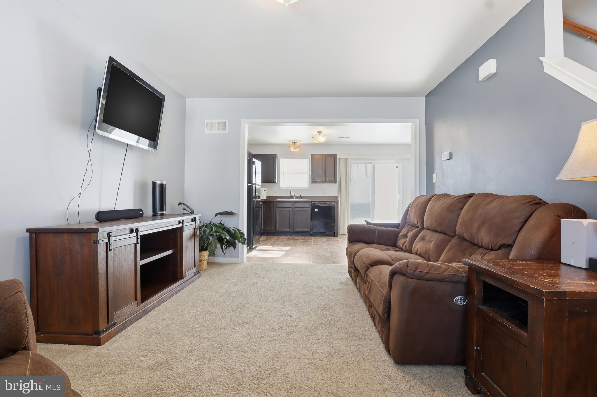 LAUREL VISTAS - Residential