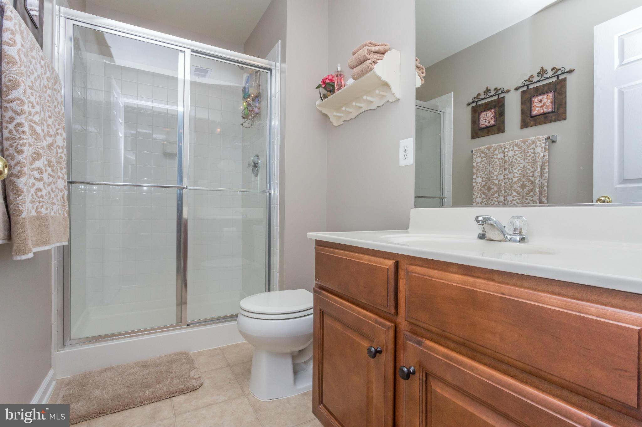 CARRIAGE HILL AT FALLS - Residential