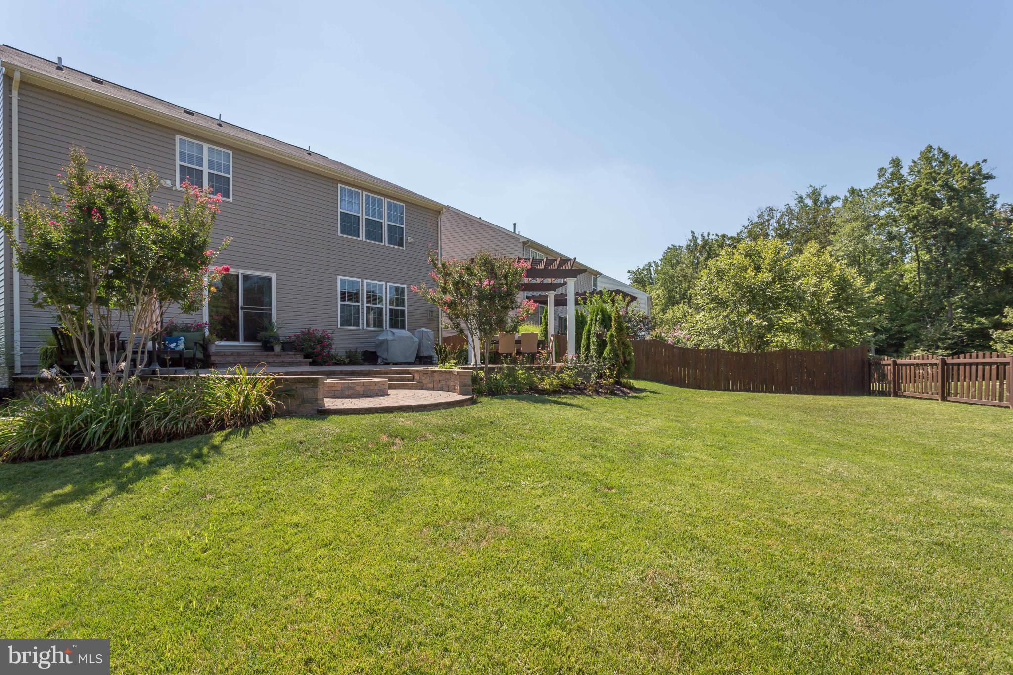 CARRIAGE HILL AT FALLS - Residential