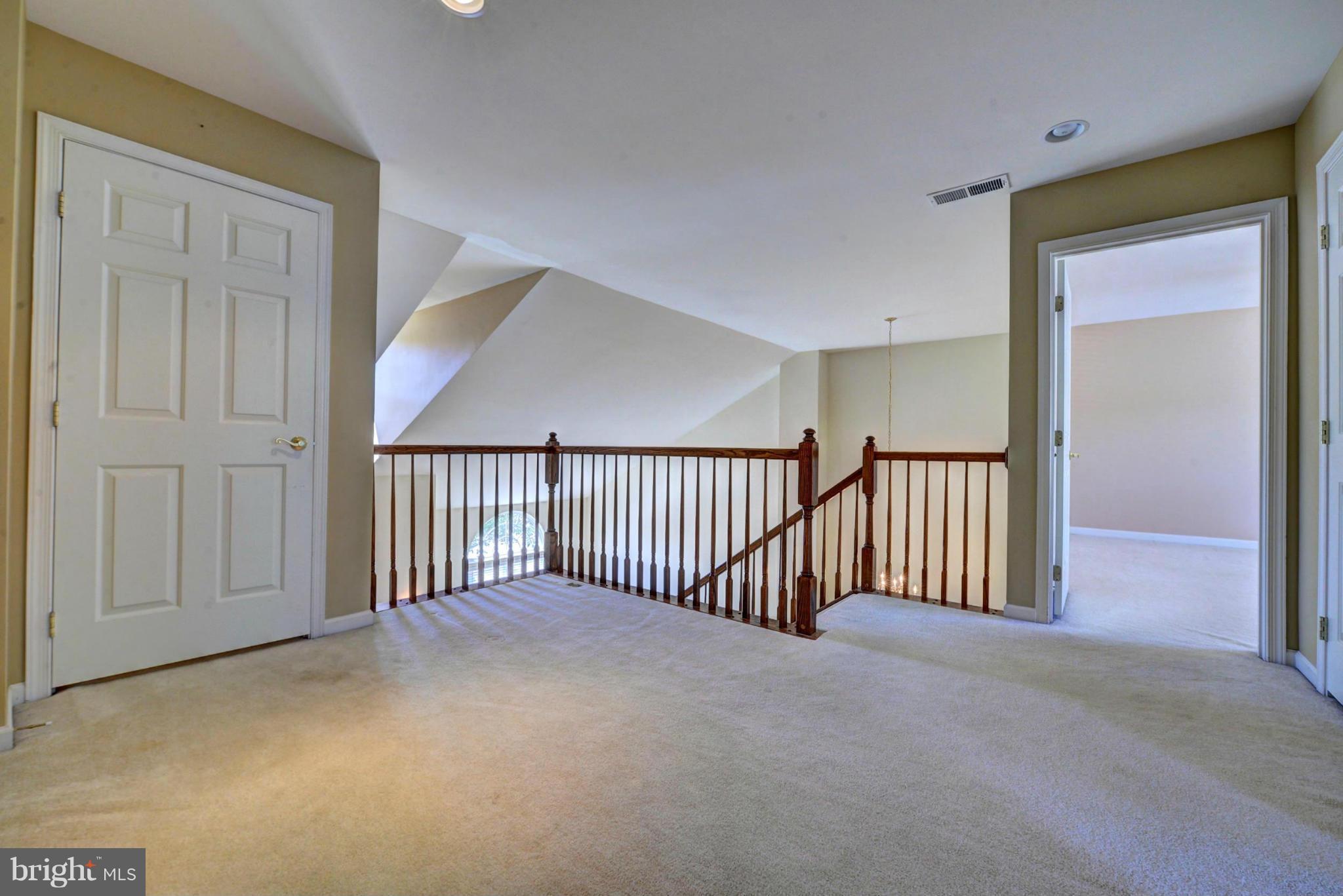 VILLAS AT THE RIDGES - Residential