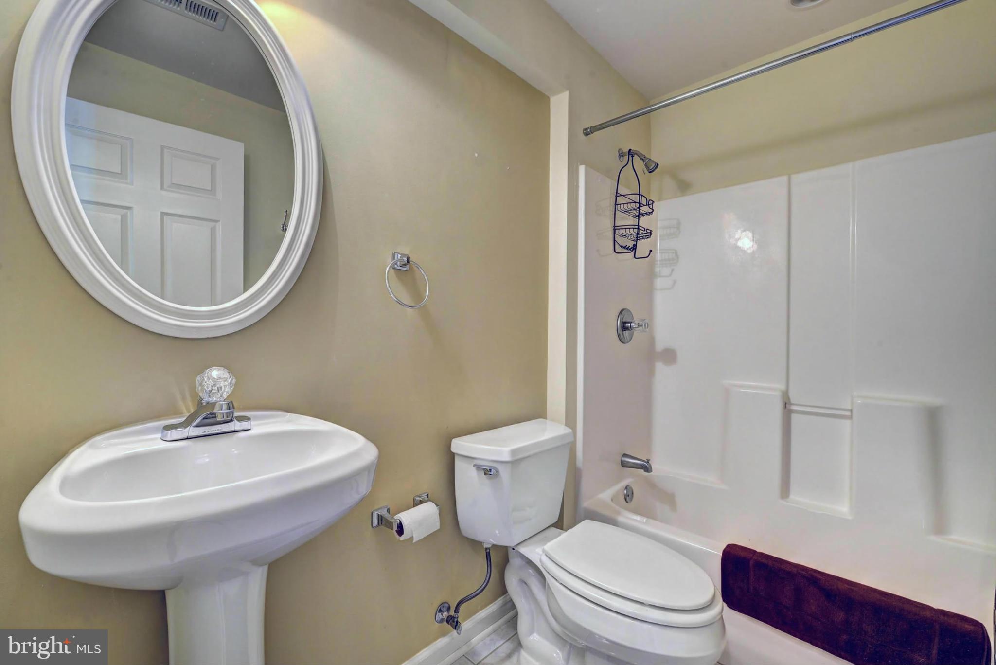 VILLAS AT THE RIDGES - Residential