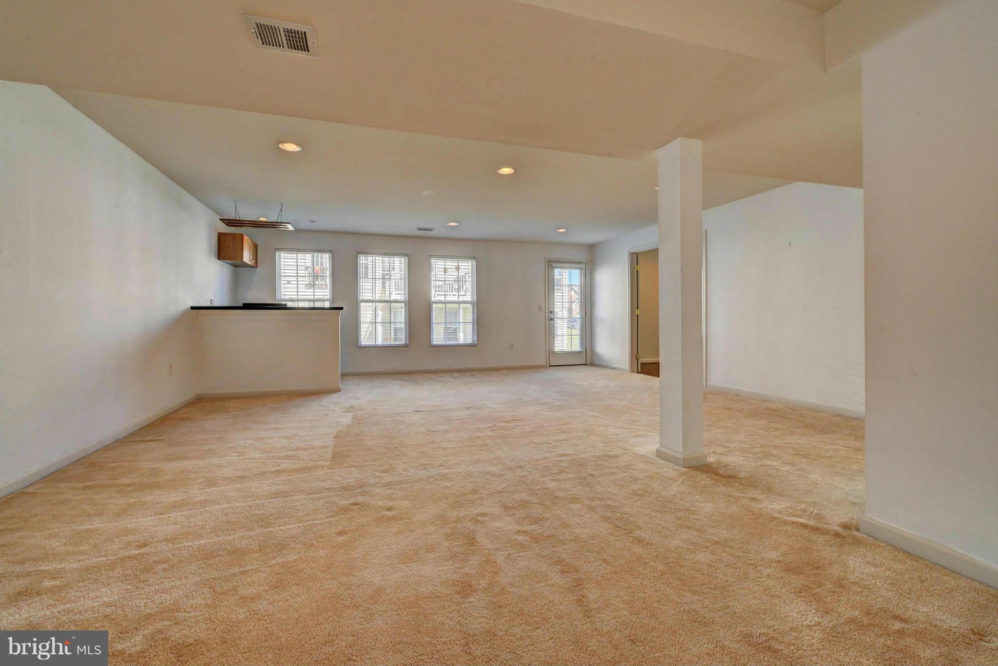 VILLAS AT THE RIDGES - Residential