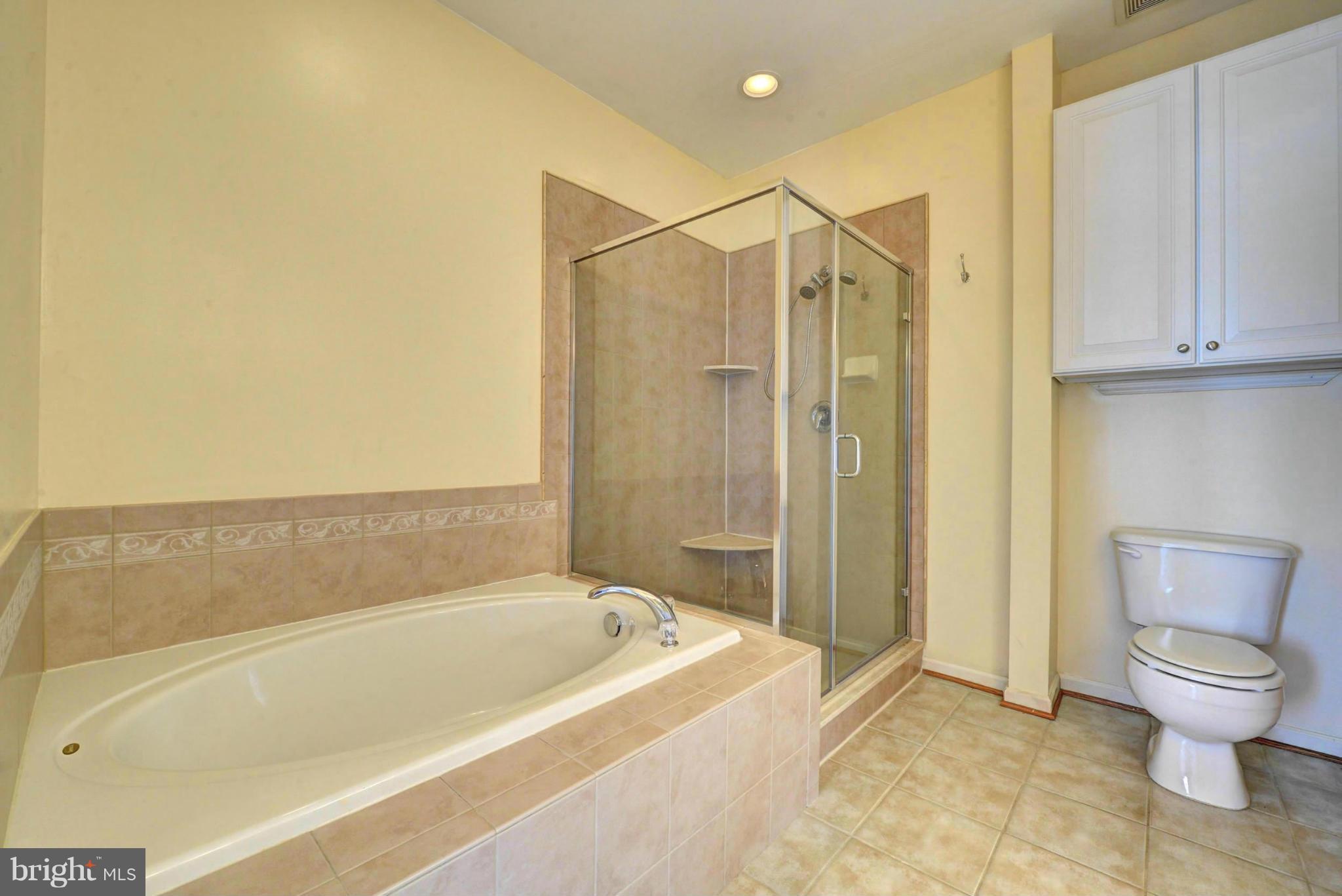 VILLAS AT THE RIDGES - Residential