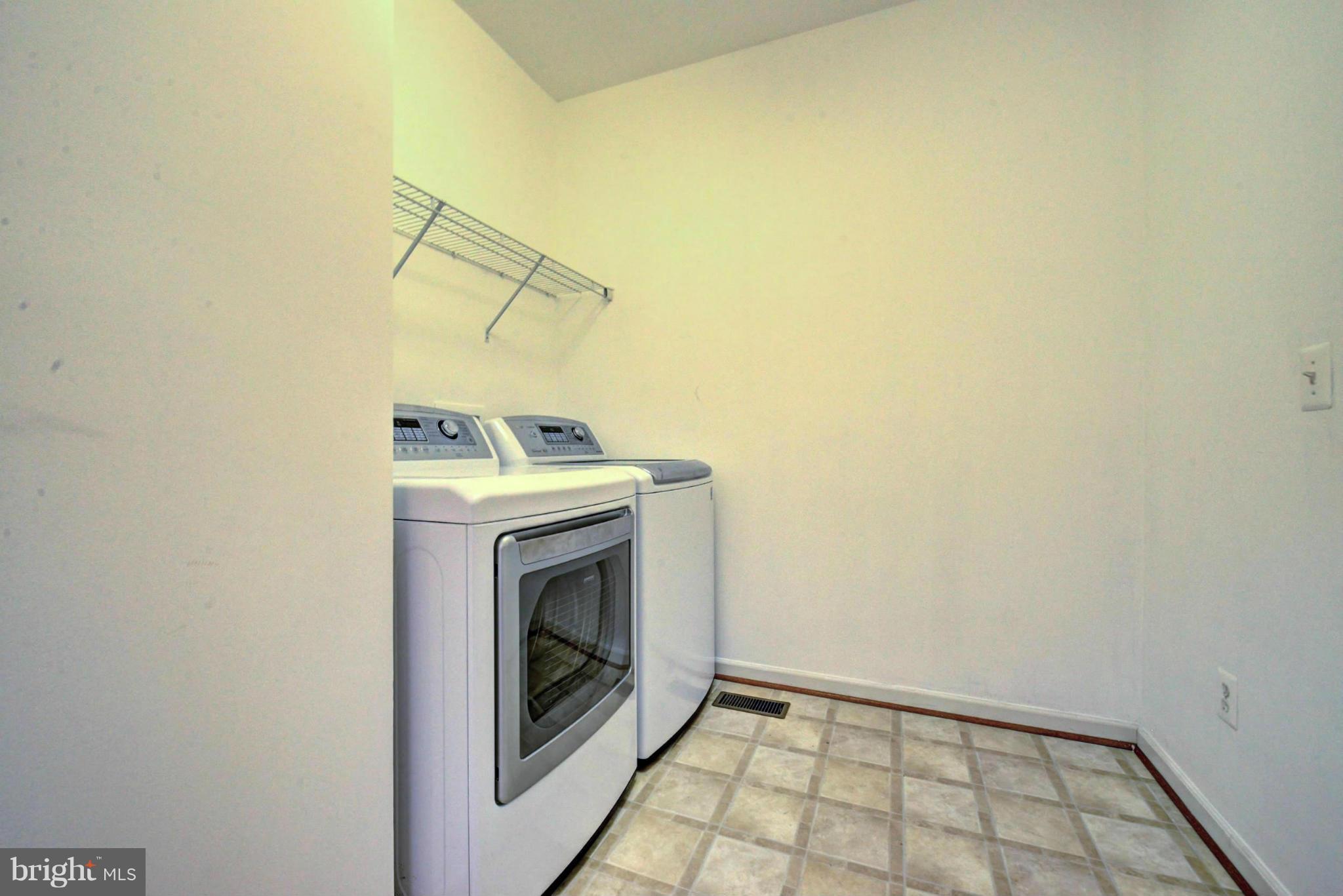 VILLAS AT THE RIDGES - Residential