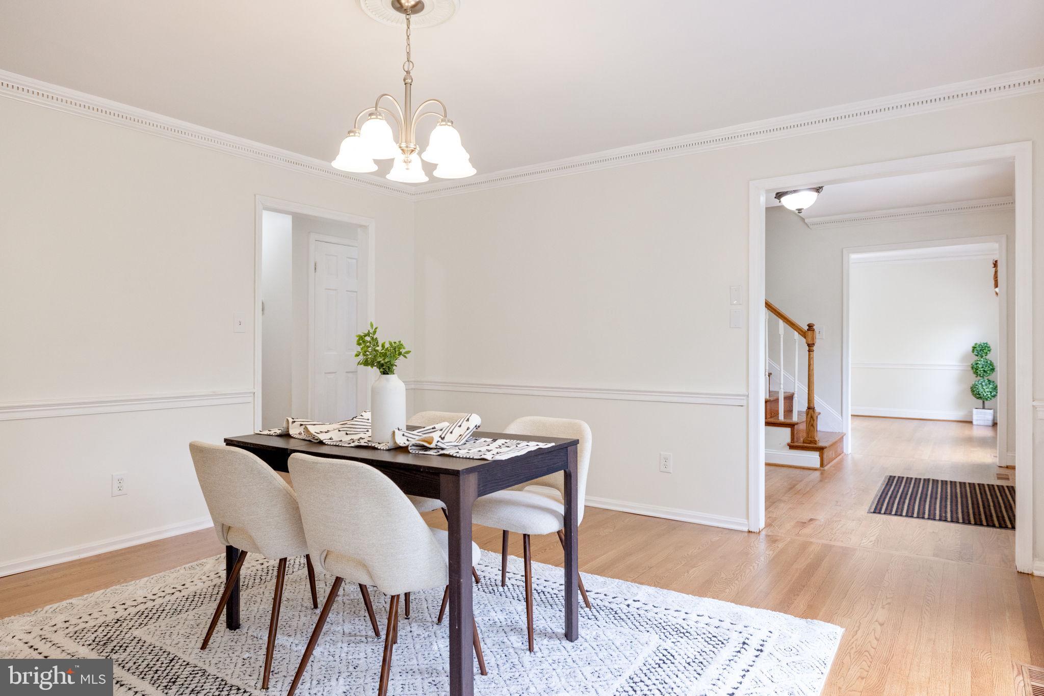 HAMPTON WOODS - Residential