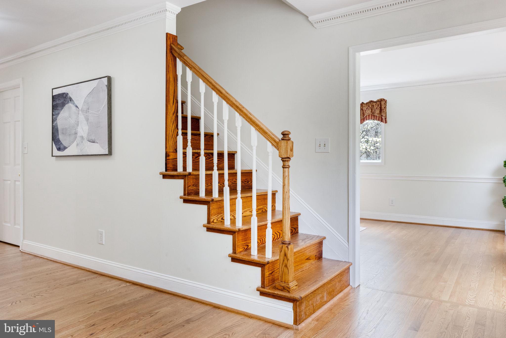 HAMPTON WOODS - Residential