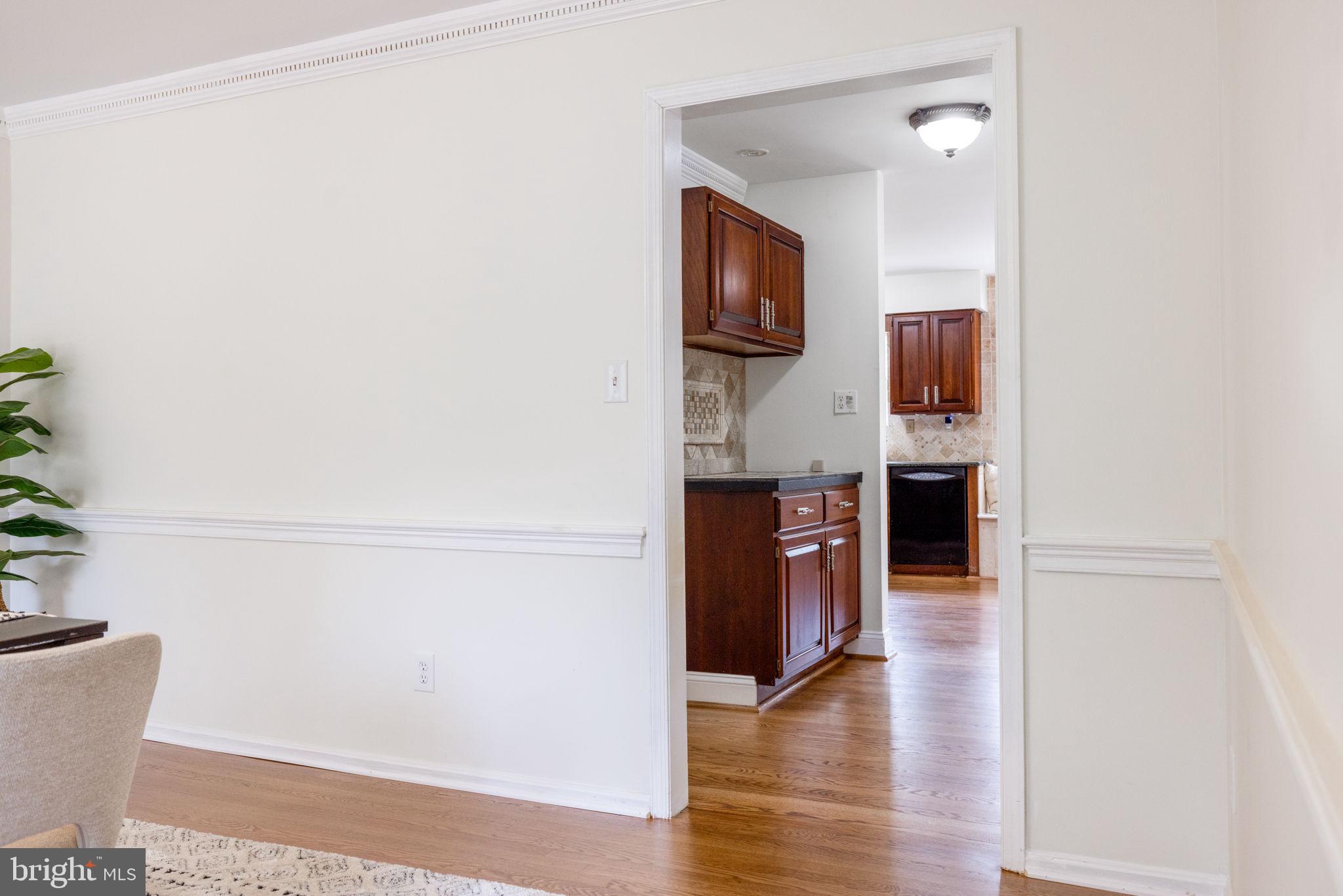 HAMPTON WOODS - Residential