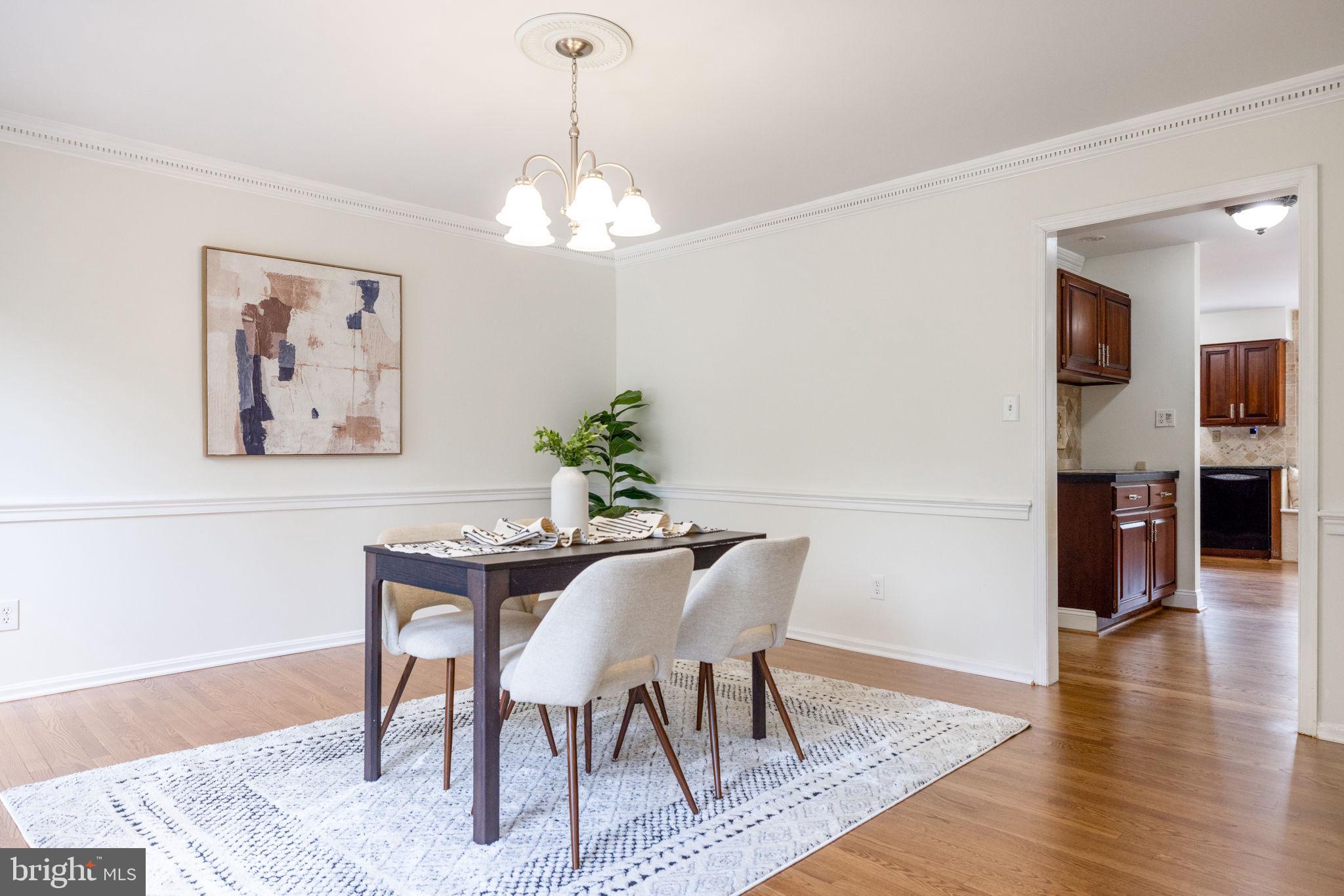 HAMPTON WOODS - Residential