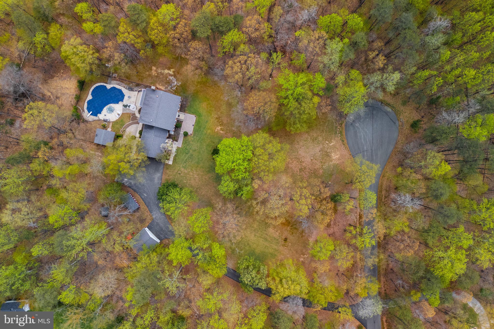 HAMPTON WOODS - Residential