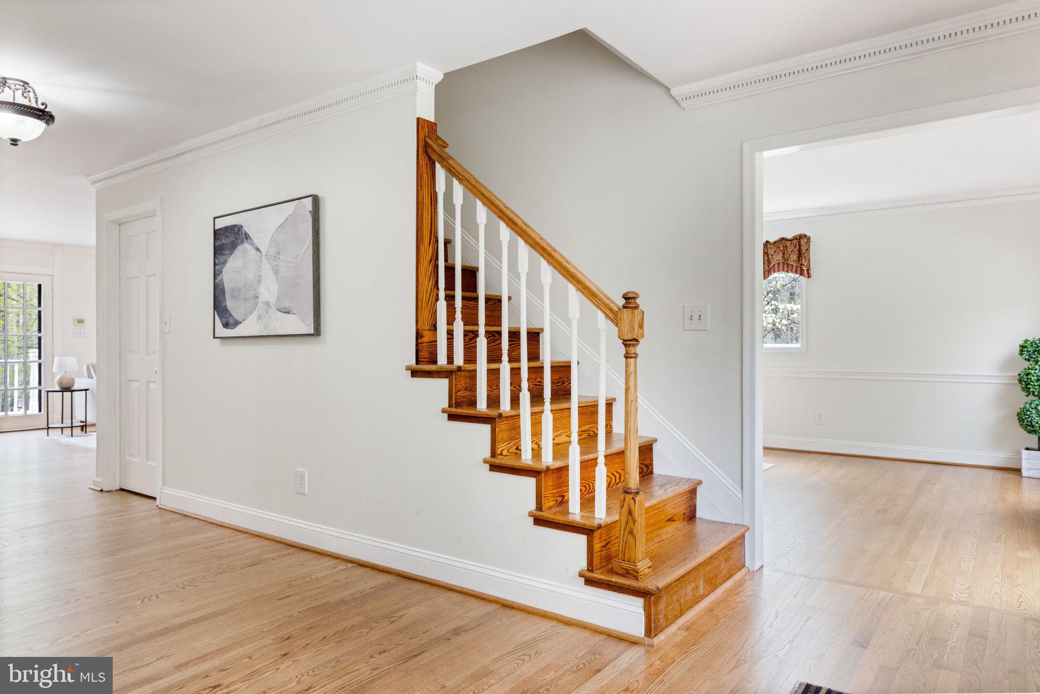 HAMPTON WOODS - Residential