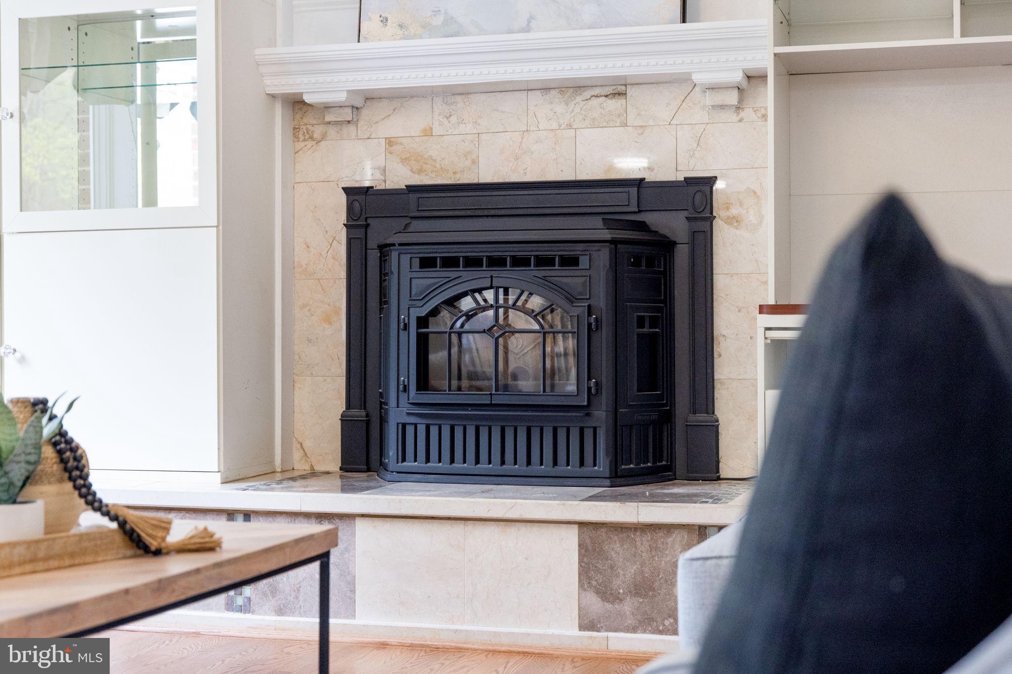 HAMPTON WOODS - Residential