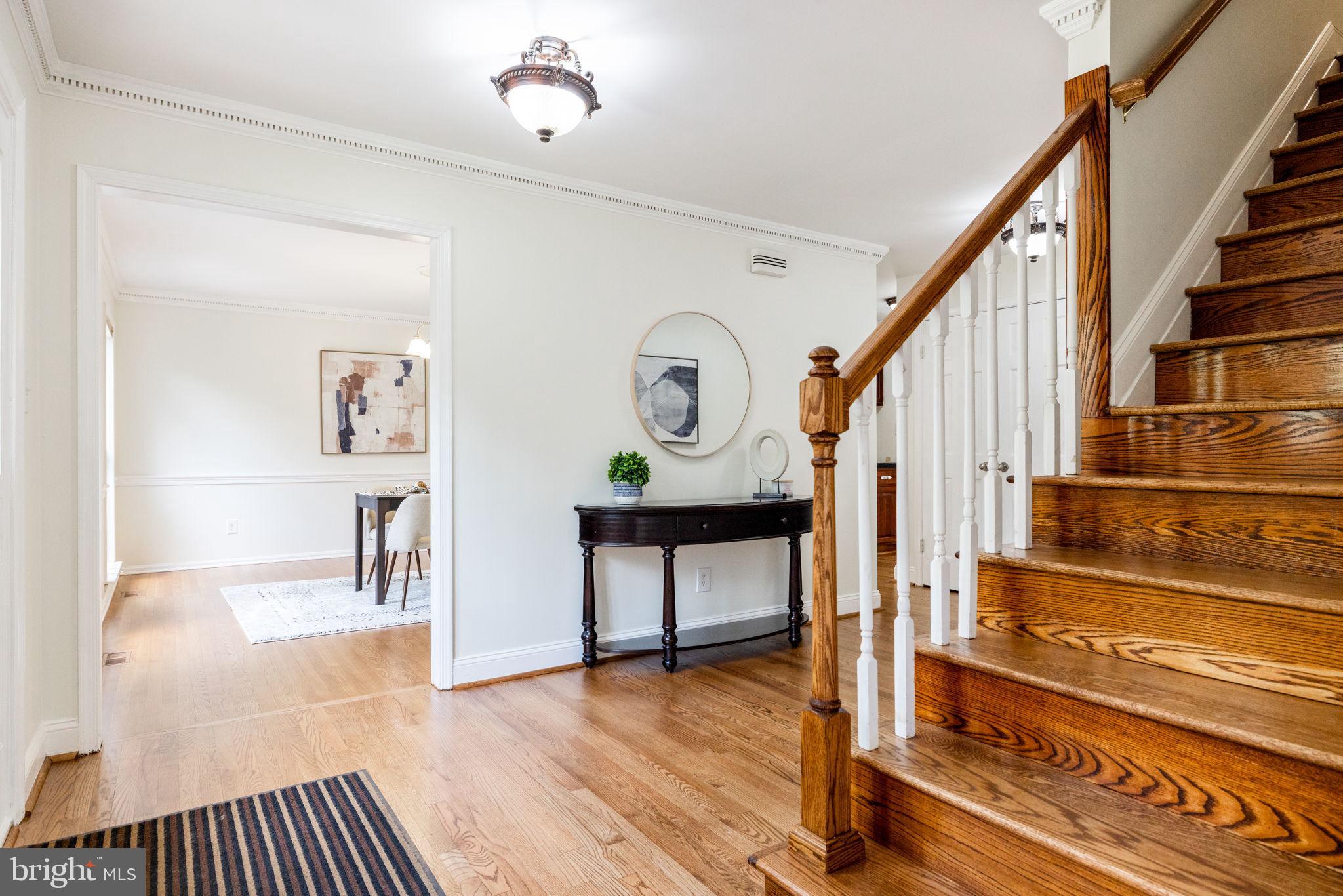 HAMPTON WOODS - Residential