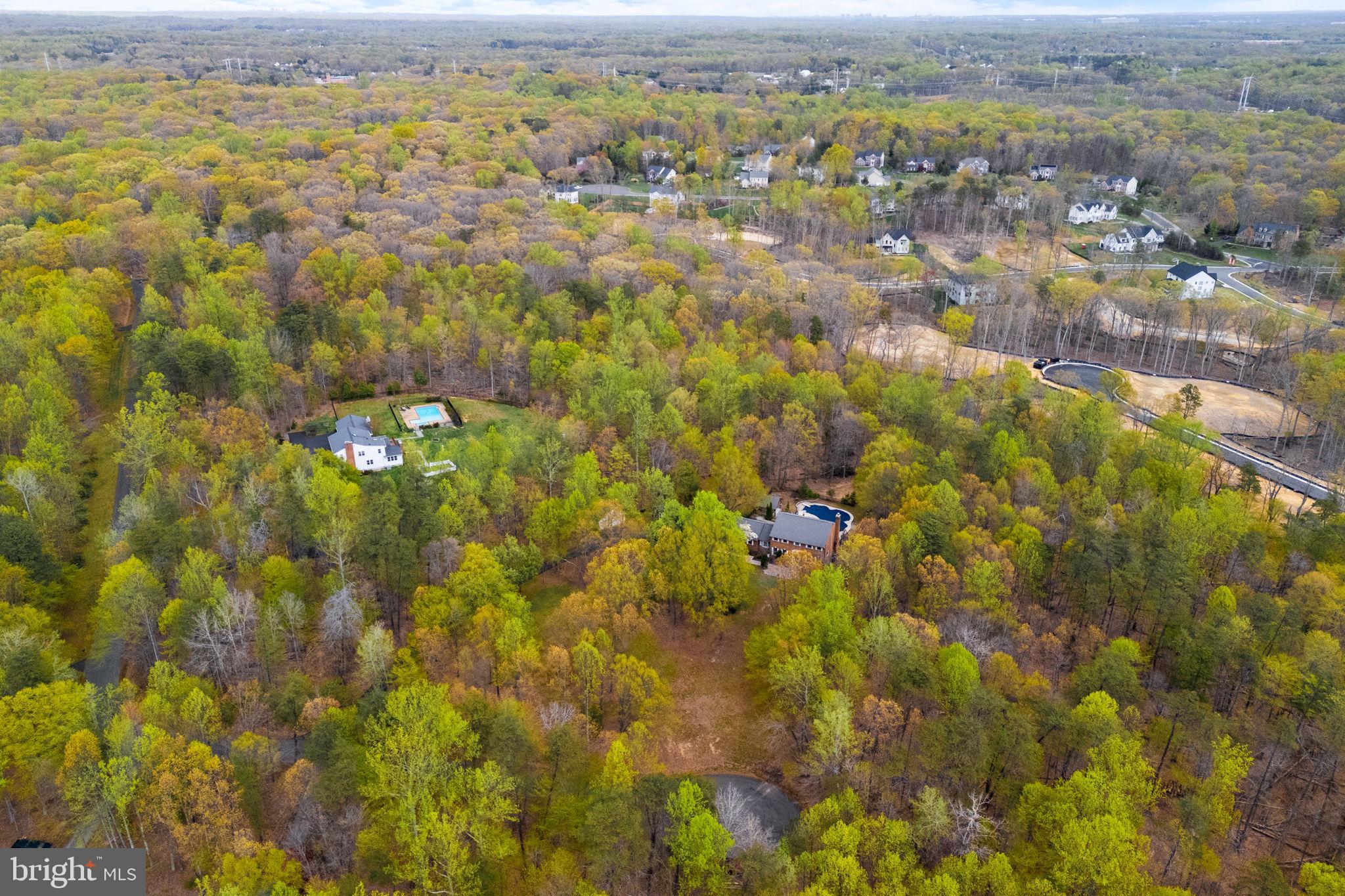 HAMPTON WOODS - Residential