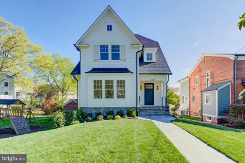 MLS: DCDC2273674