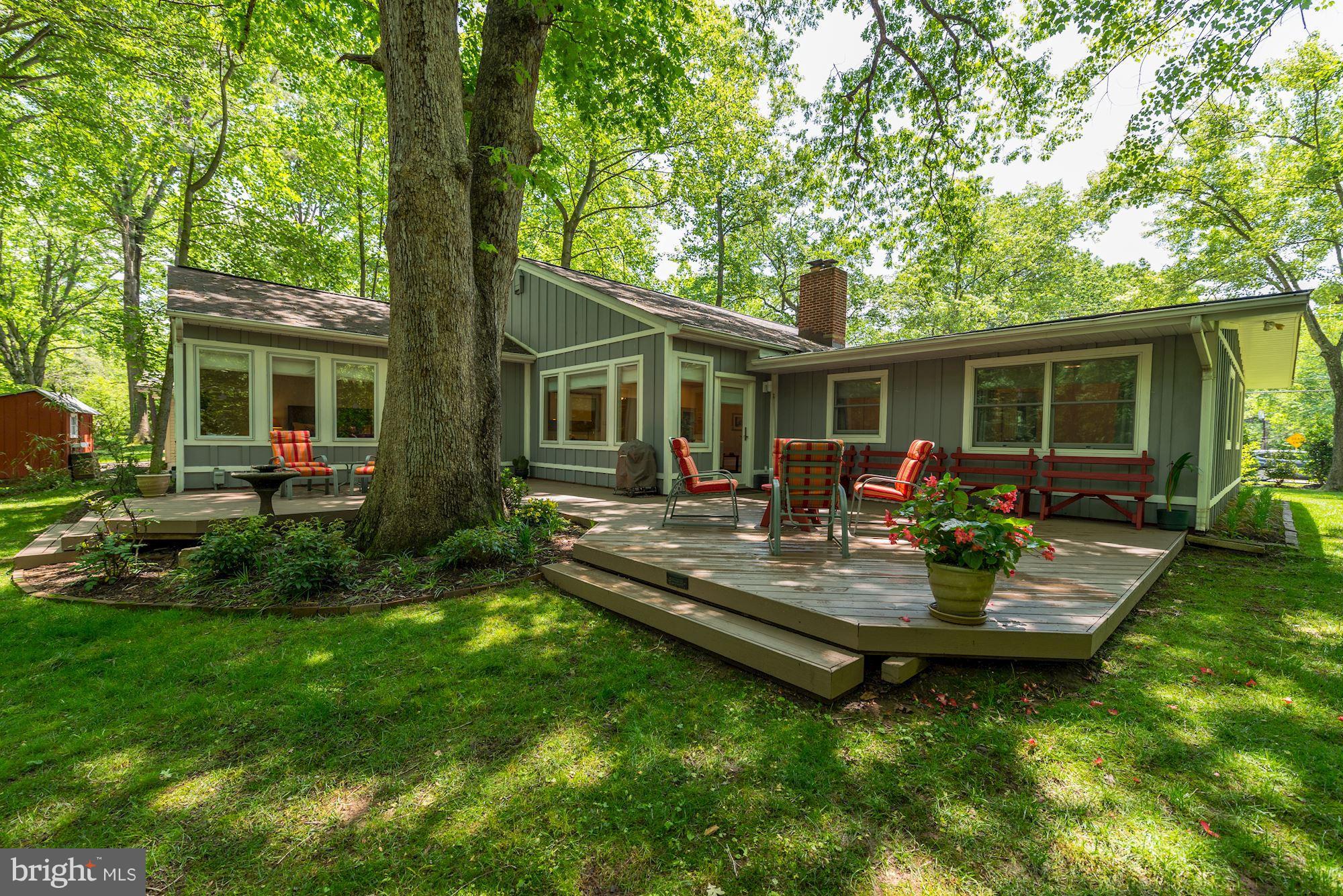 RAYMONDALE - Residential