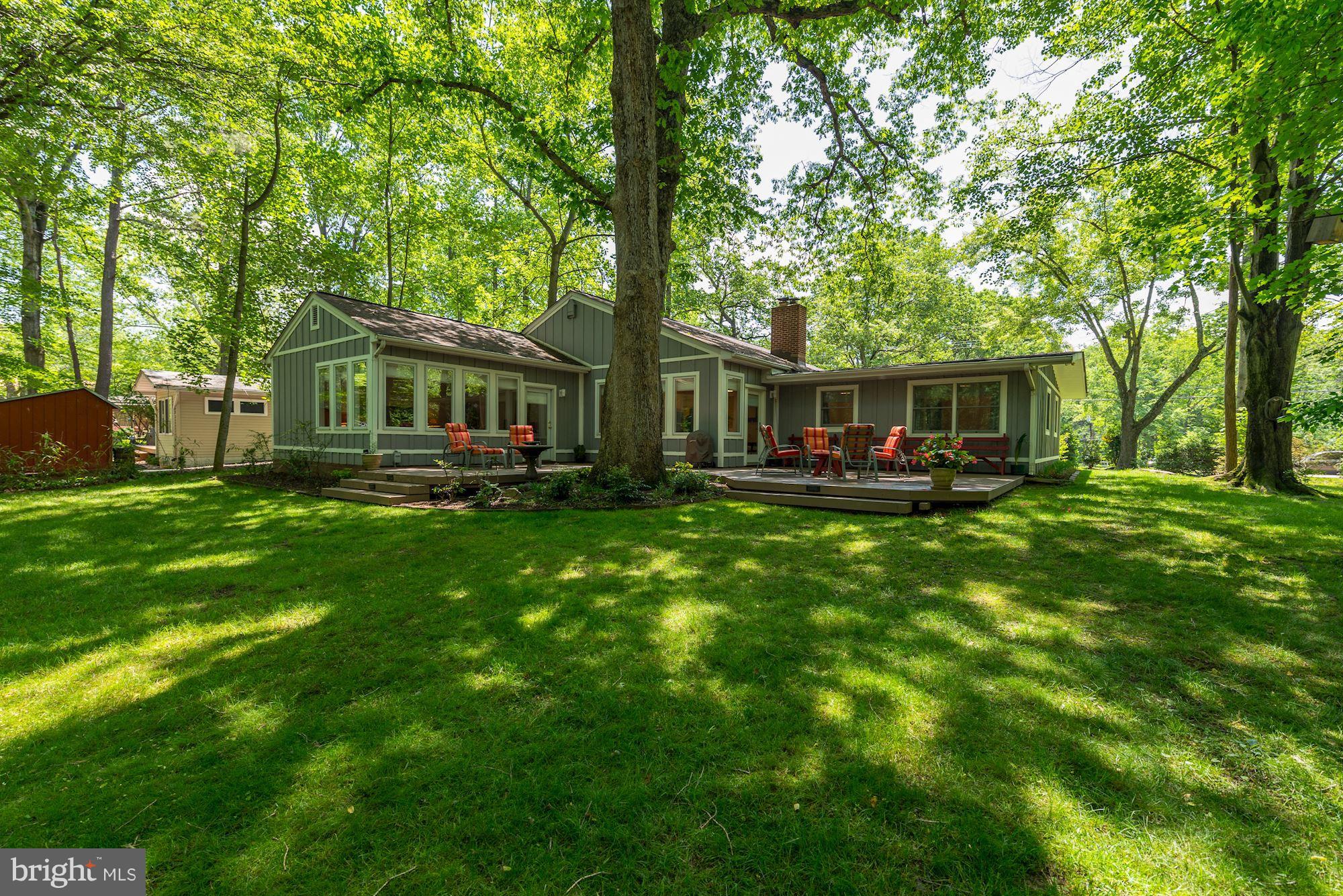 RAYMONDALE - Residential