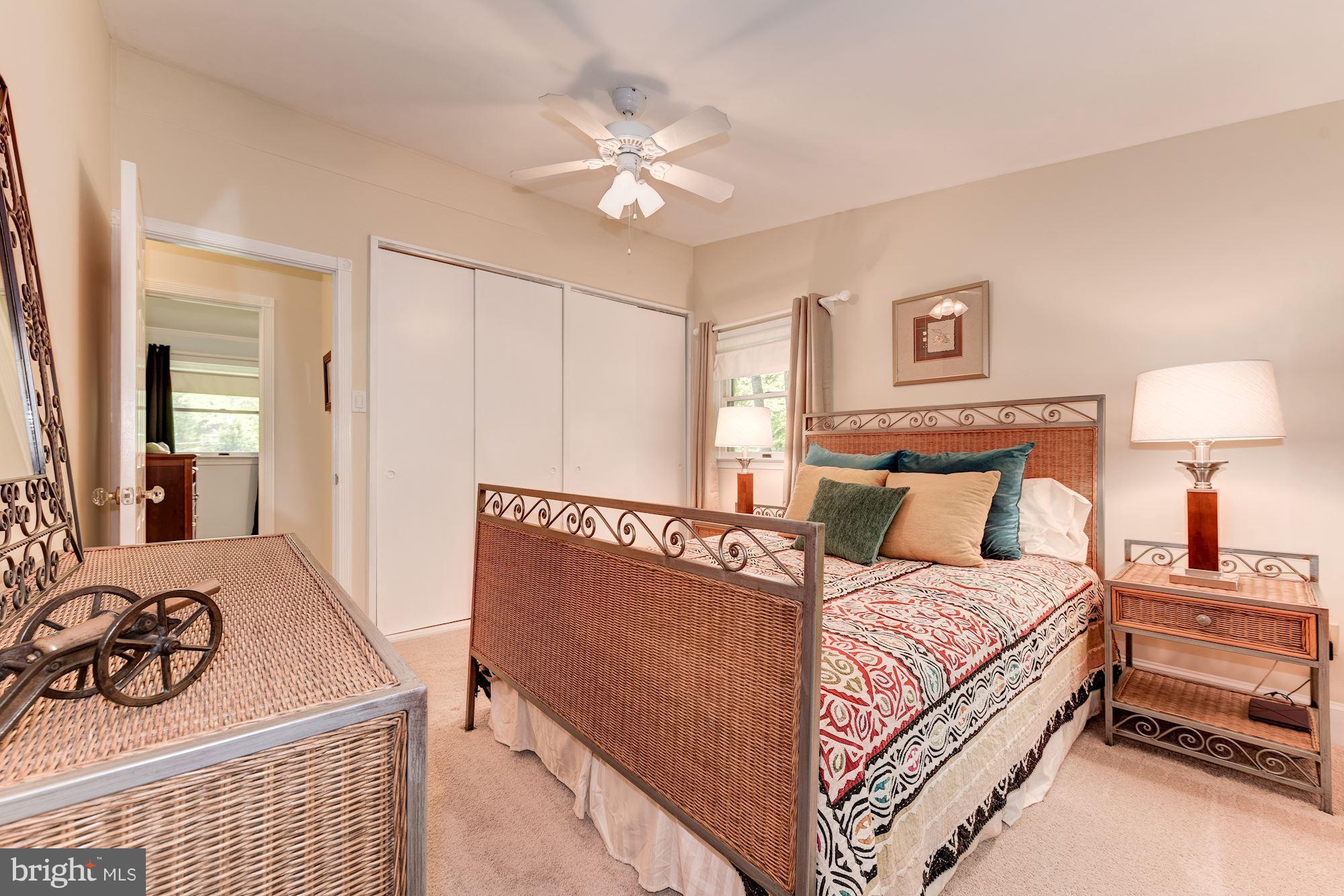 RAYMONDALE - Residential