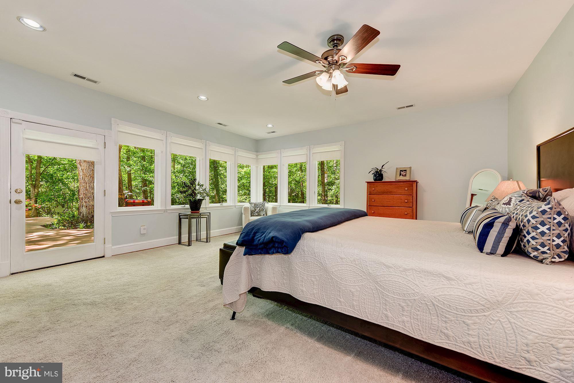 RAYMONDALE - Residential