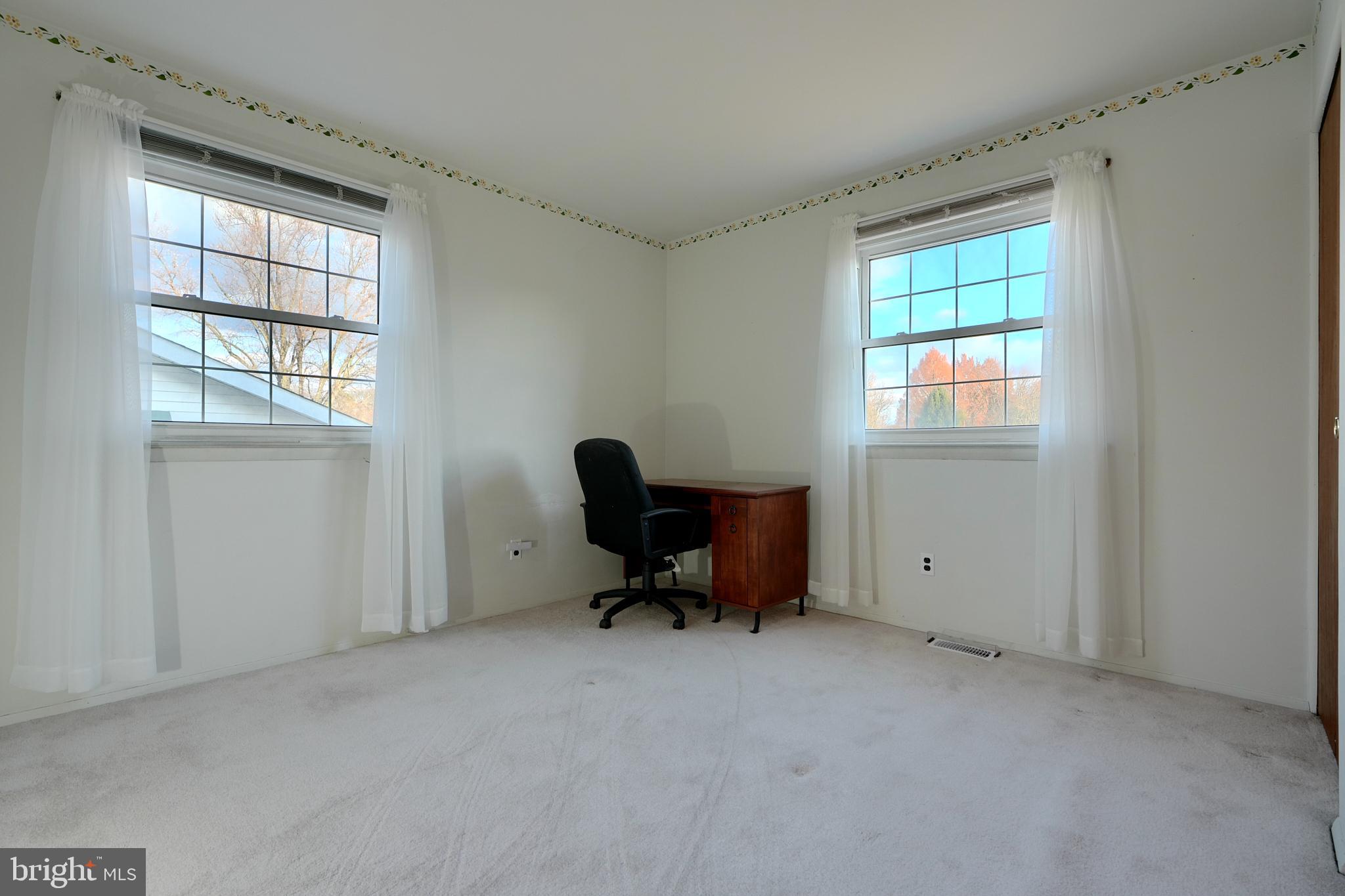 PERRING PARK - Residential