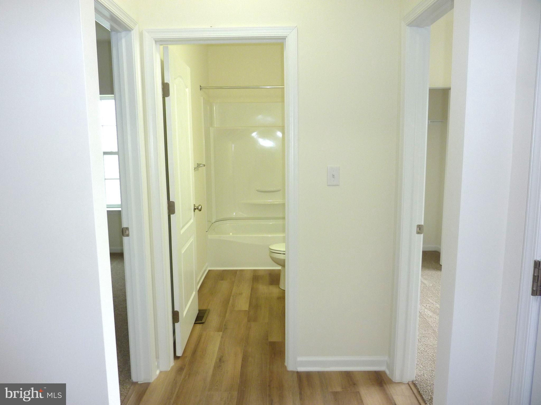 OLD COUNTRY FARMS - Residential