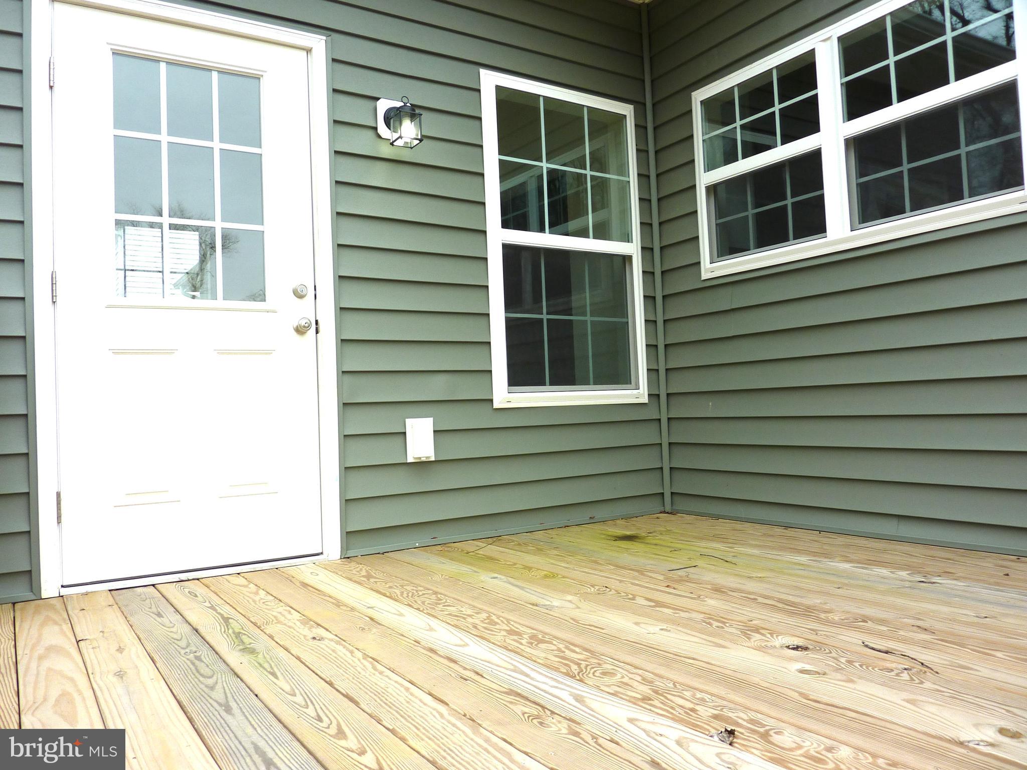 OLD COUNTRY FARMS - Residential