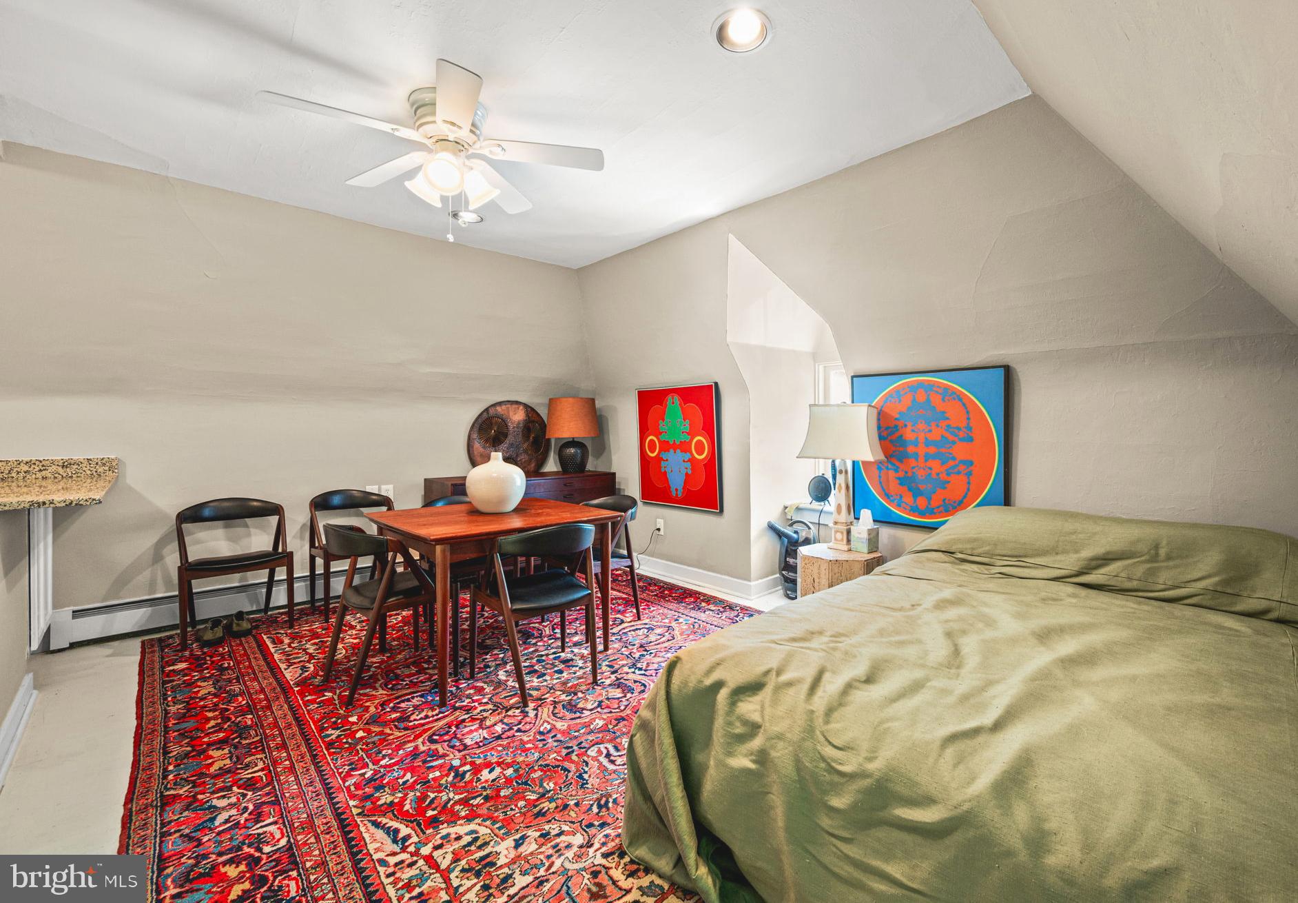 CHESTNUT HILL - Residential