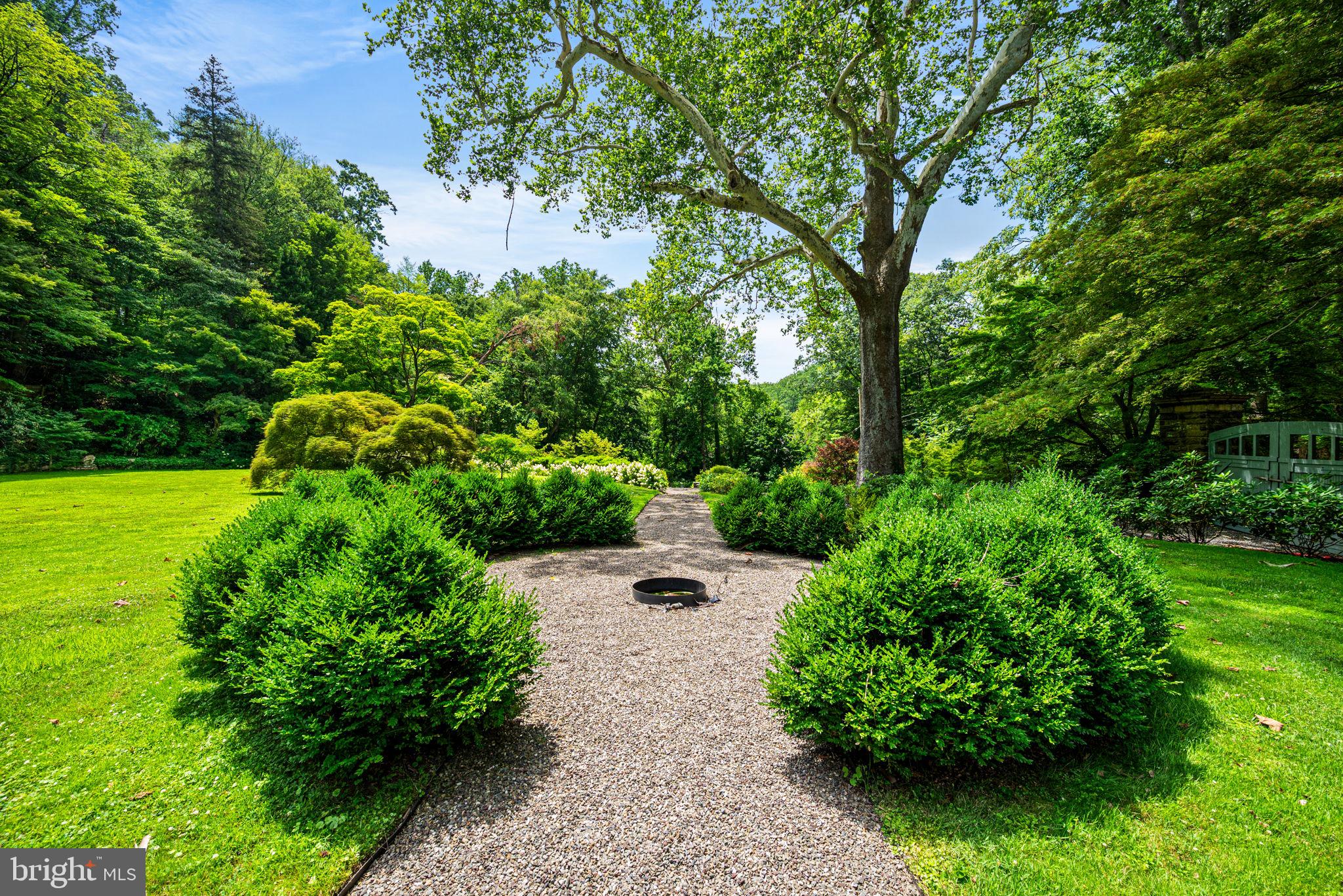 CHESTNUT HILL - Residential