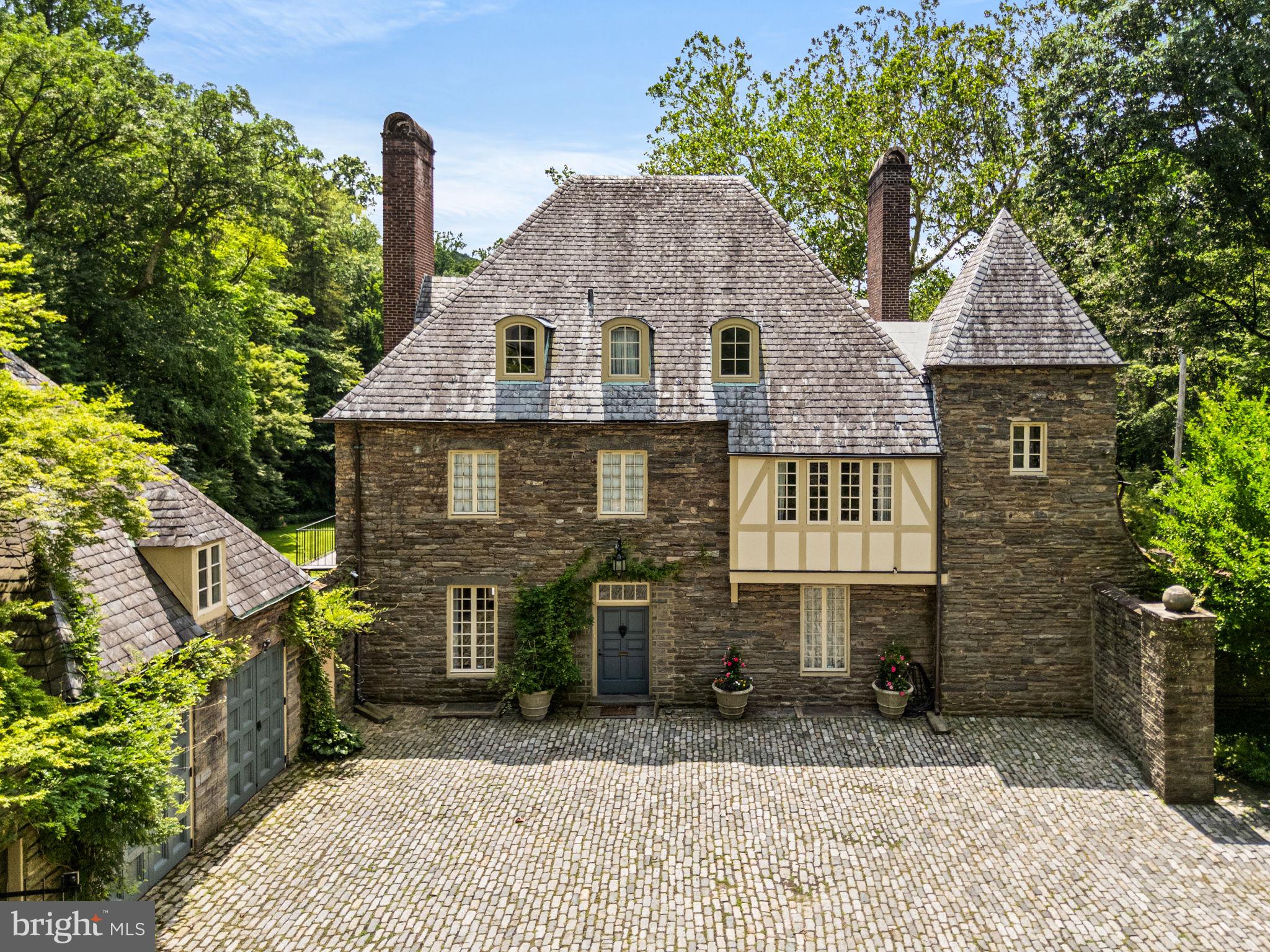 CHESTNUT HILL - Residential