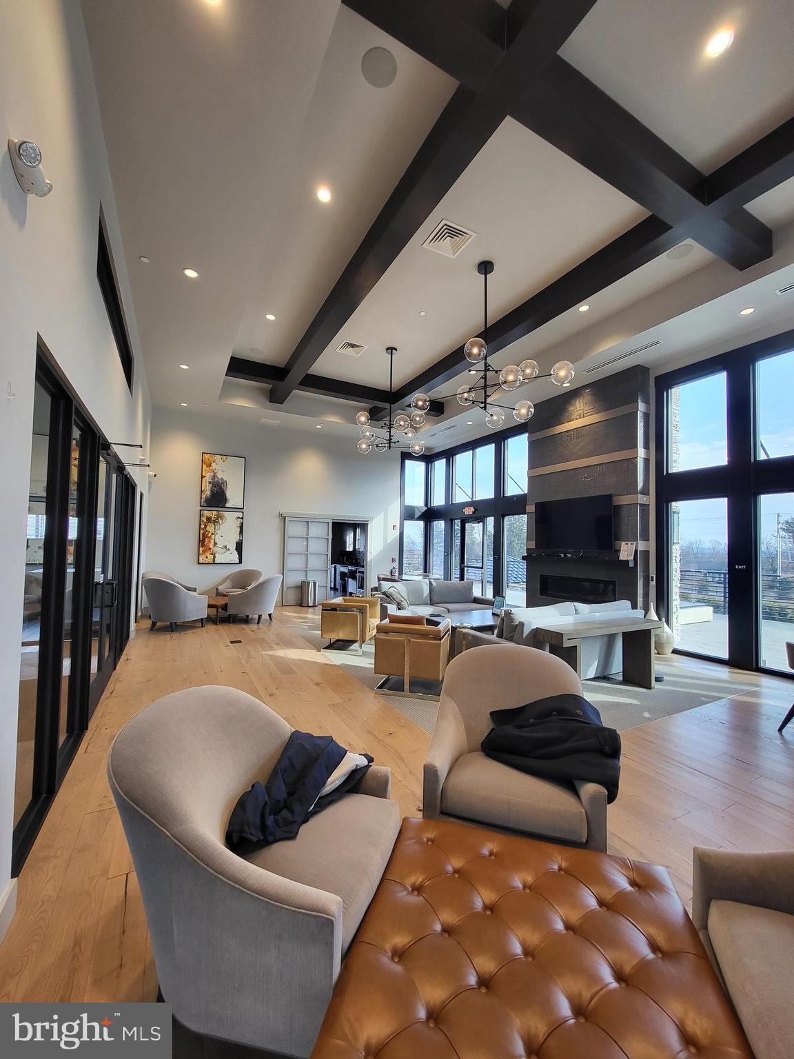 REGENCY AT SOUTH WHITEHALL - Residential