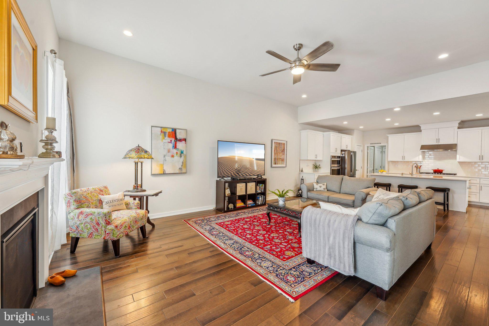 REGENCY AT SOUTH WHITEHALL - Residential