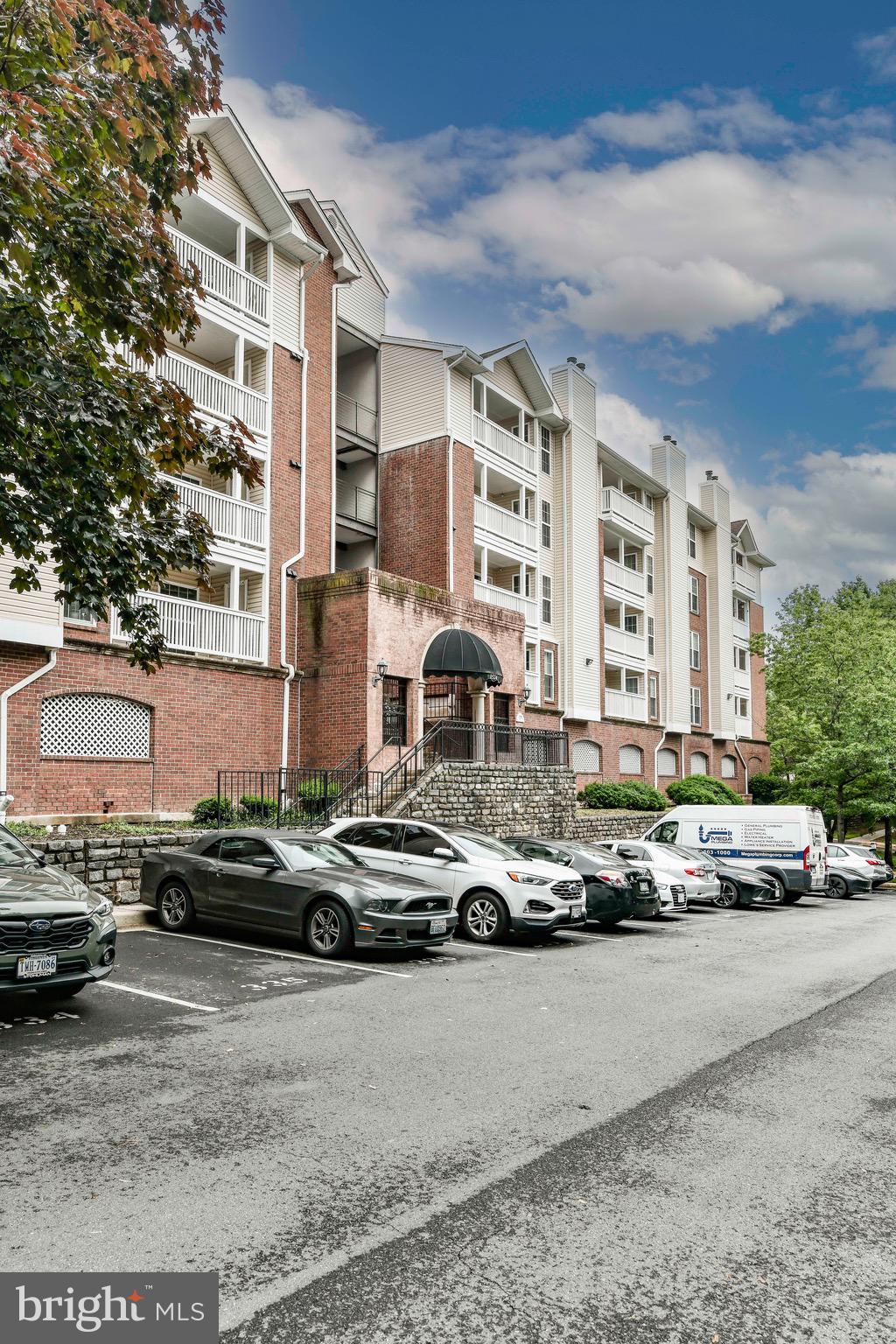 1524 LINCOLN WAY 433
