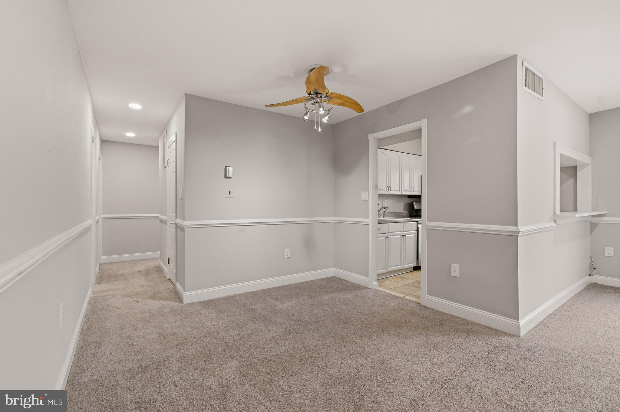 FOXCROFT COLONY CONDOS - Residential