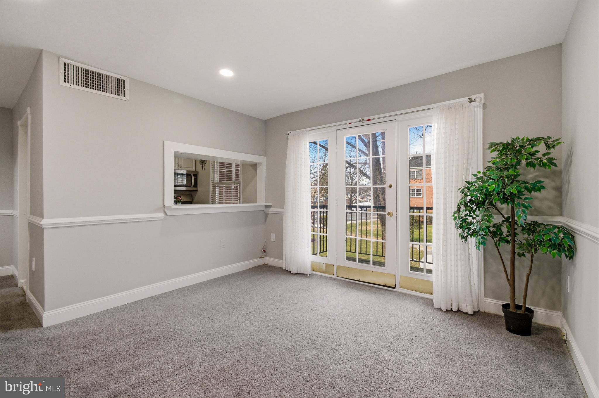 FOXCROFT COLONY CONDOS - Residential