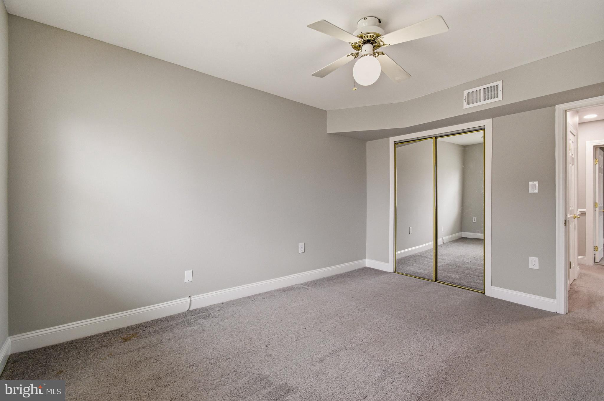 FOXCROFT COLONY CONDOS - Residential