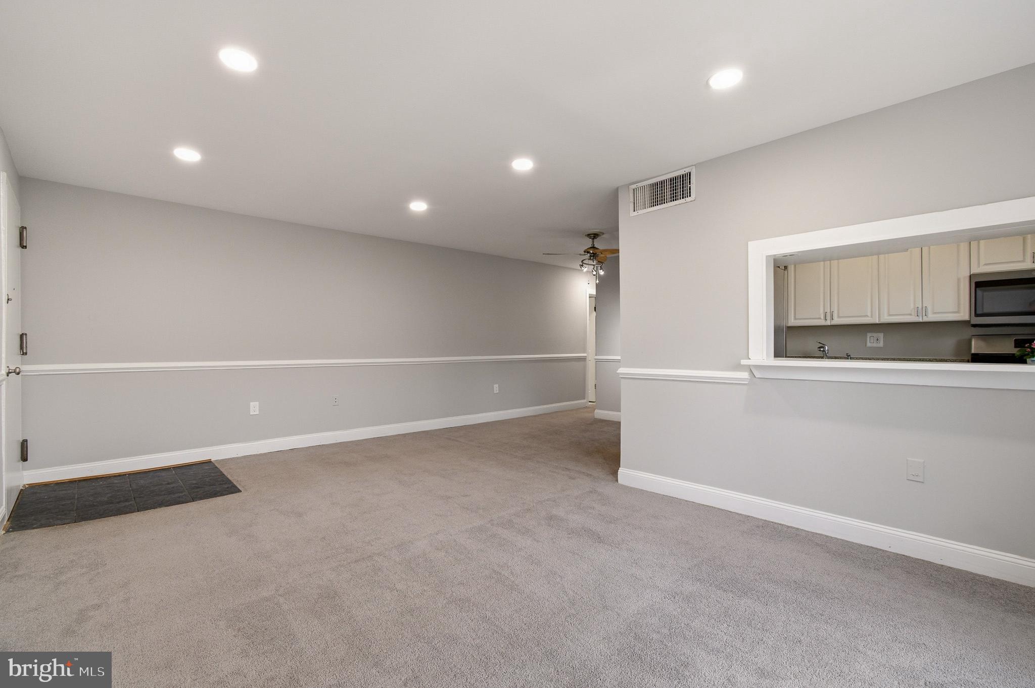 FOXCROFT COLONY CONDOS - Residential