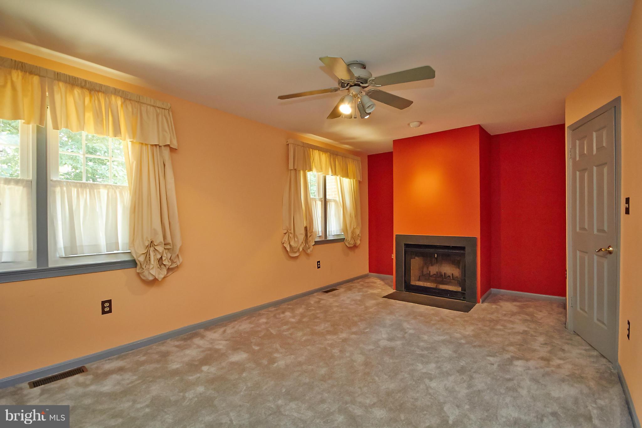 TYSONS TOWNES - Residential