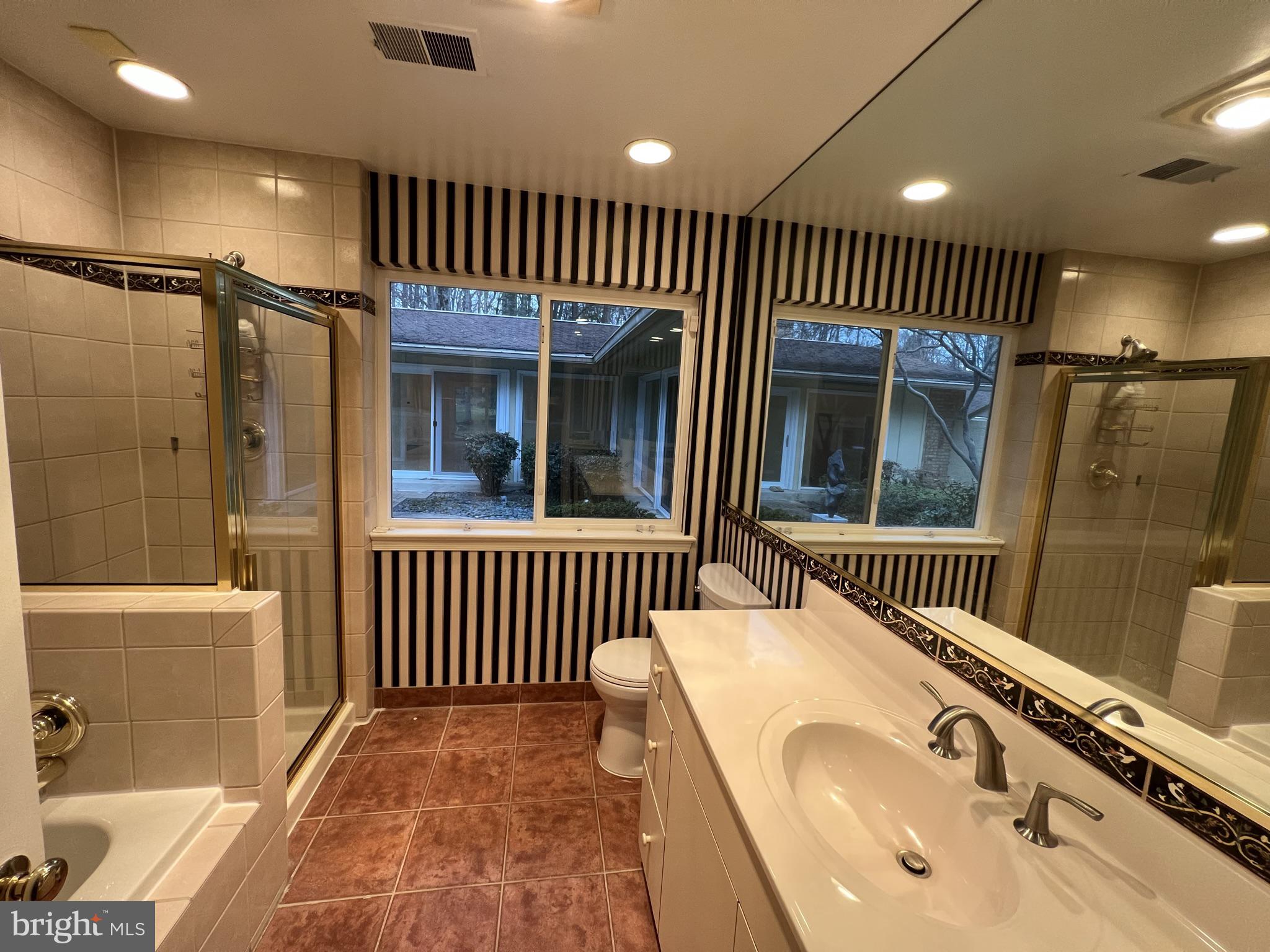 POTOMAC OUTSIDE - Residential Lease