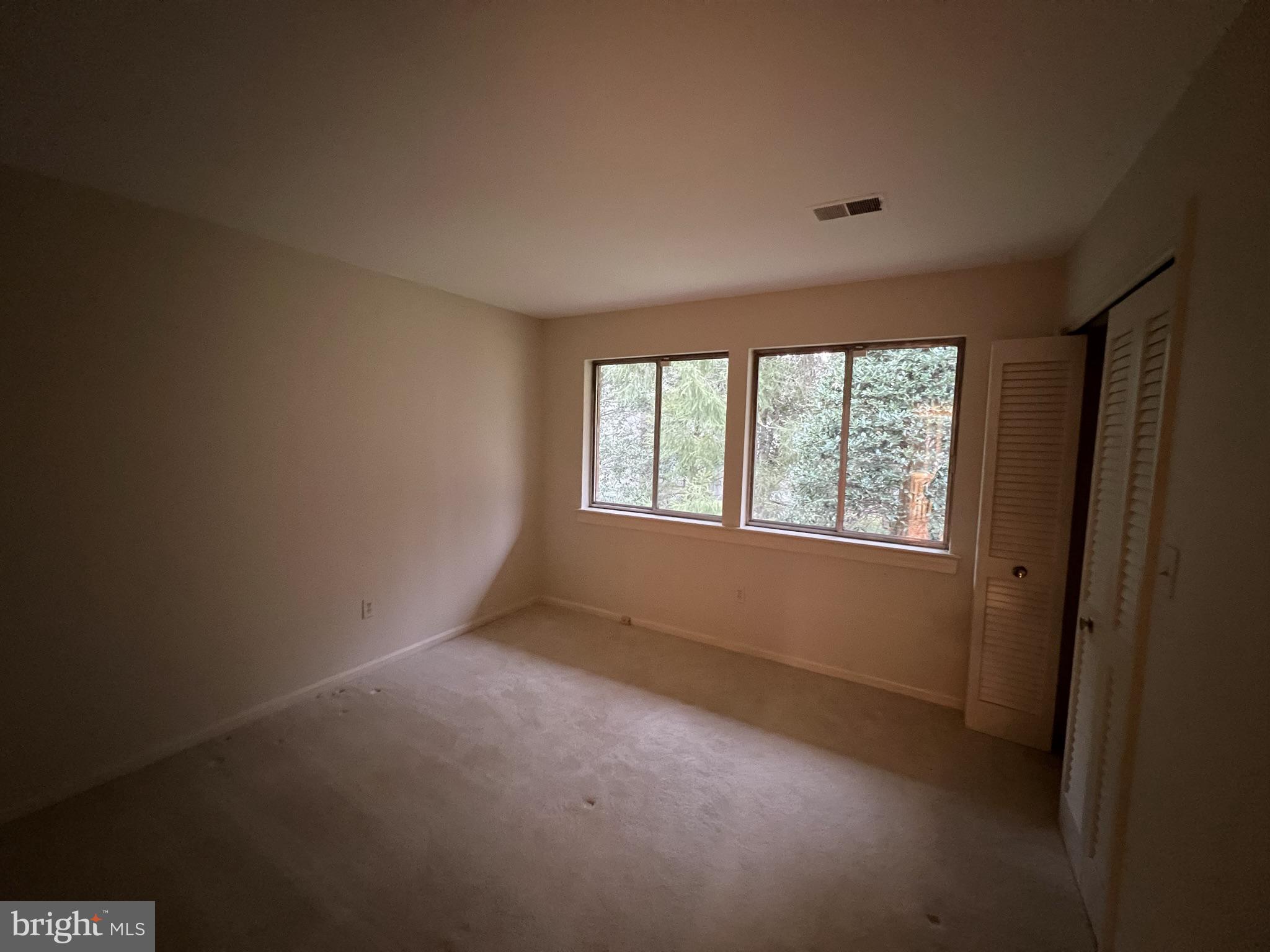 POTOMAC OUTSIDE - Residential Lease