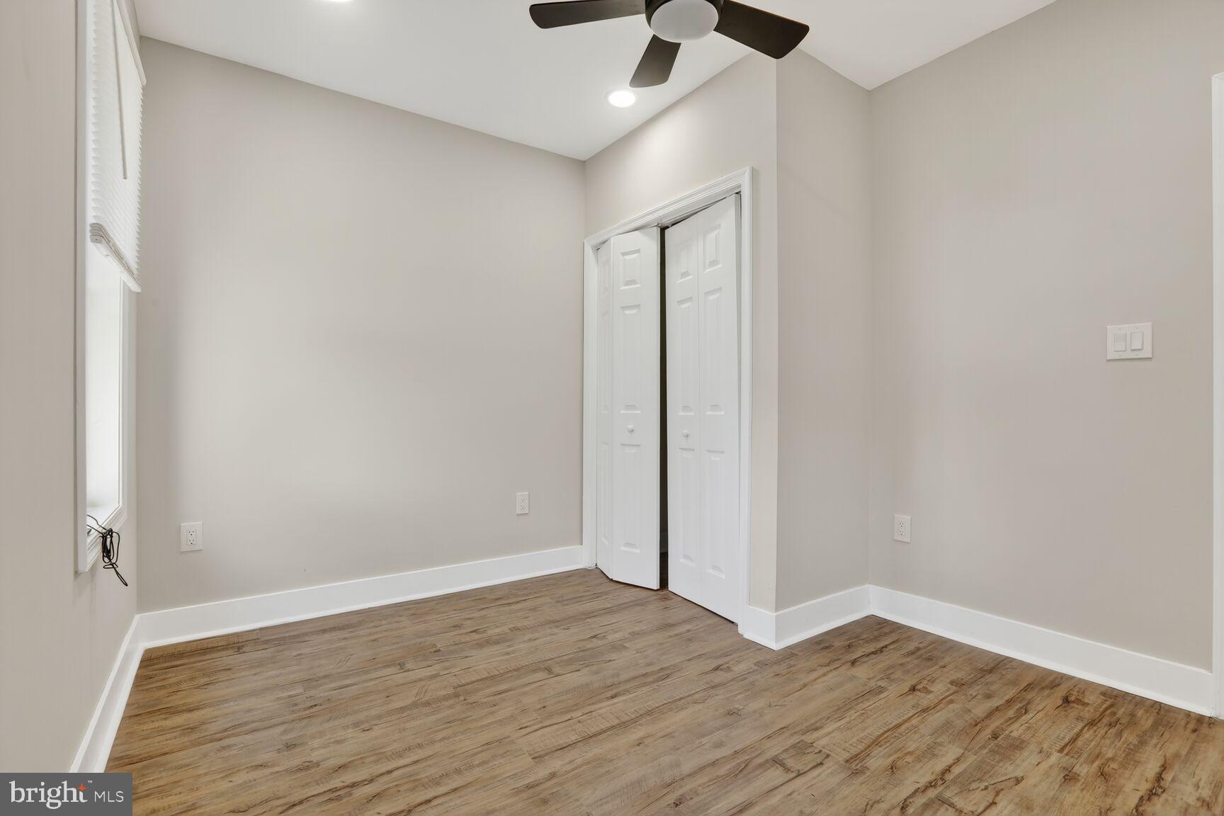 SANDTOWN-WINCHESTER - Residential