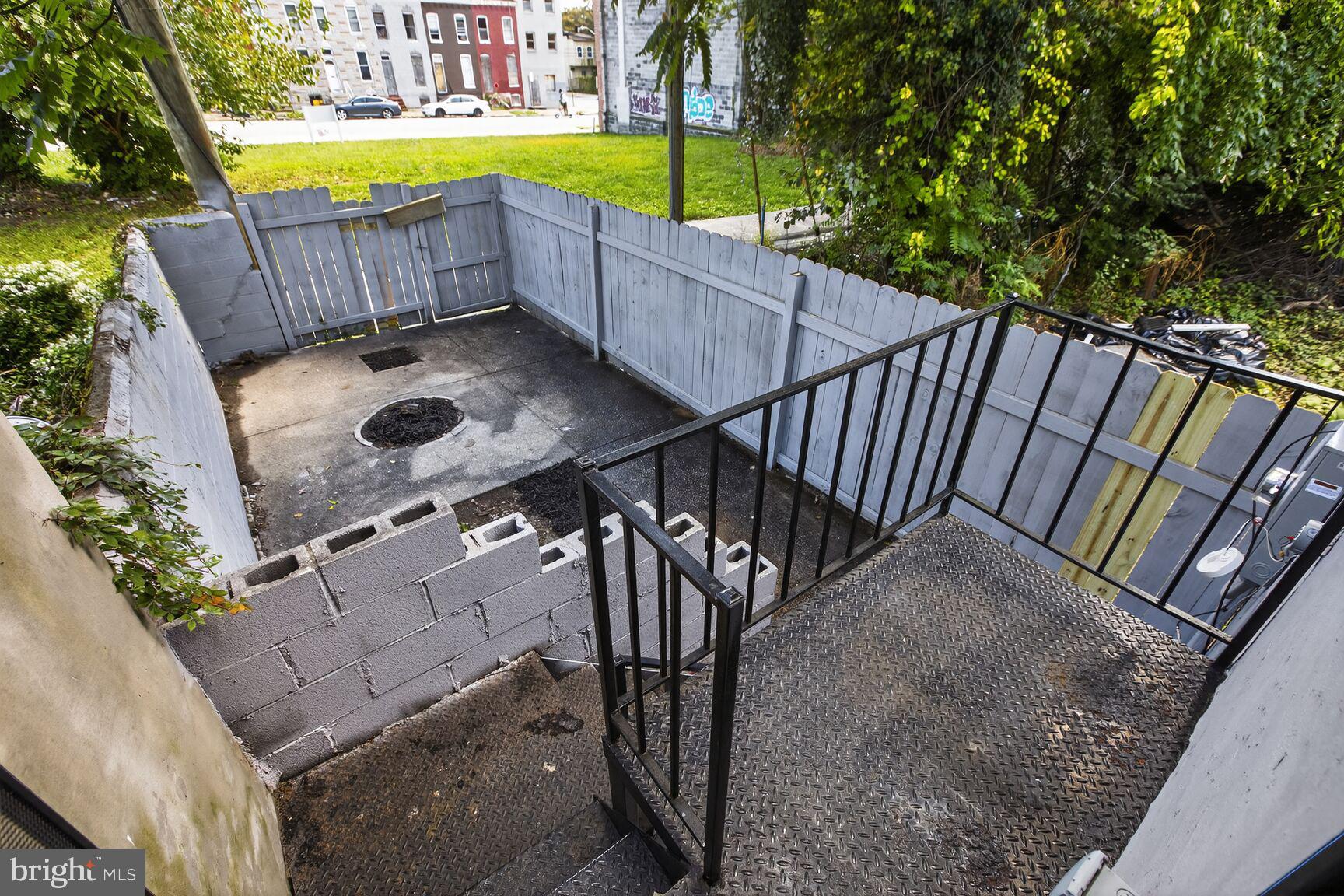 SANDTOWN-WINCHESTER - Residential