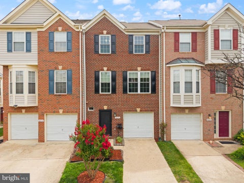 Photo of 4621 Deerwatch Drive, CHANTILLY, VA 20151 (MLS # VAFX2322926)