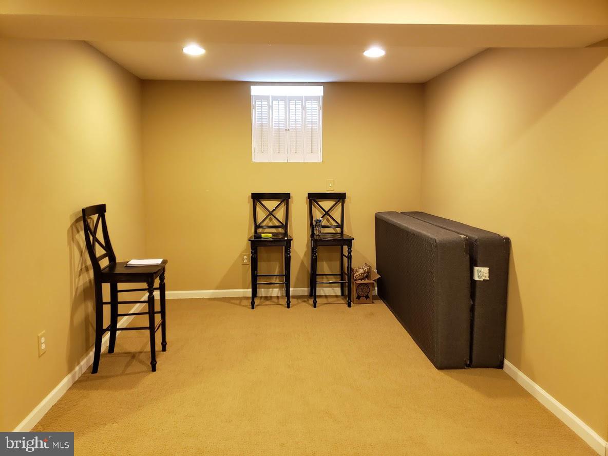 RIDGELY FOREST - Residential Lease